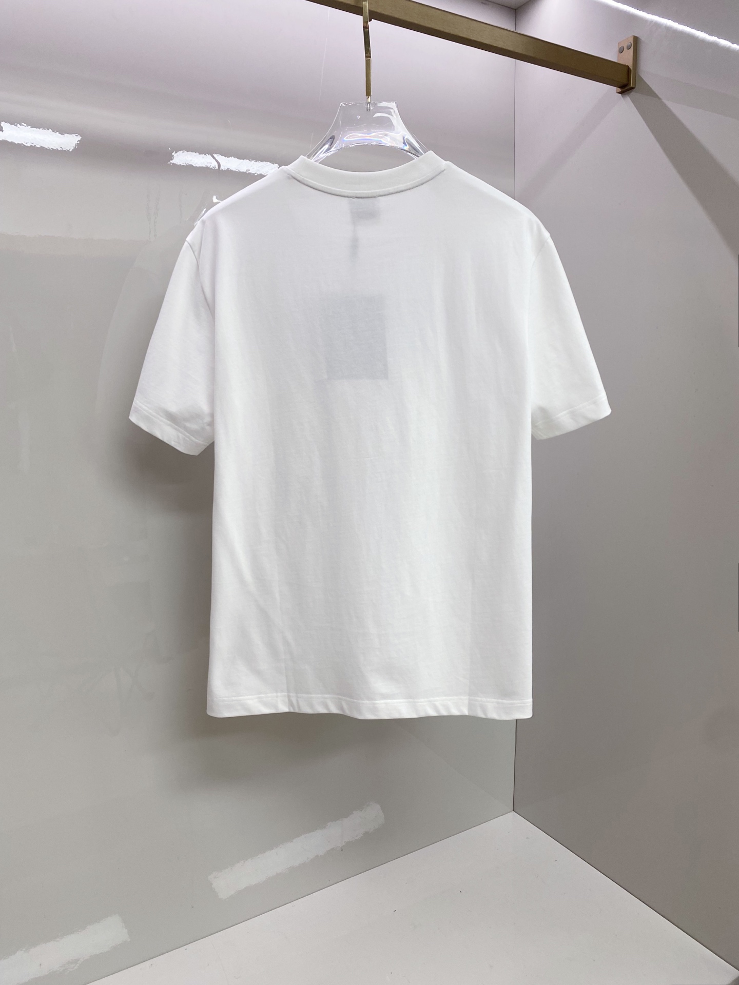 Burberry 巴宝莉 2026ss 春夏新款首发专柜最新款短袖圆领T恤 高端订制 设计前卫时尚！品牌