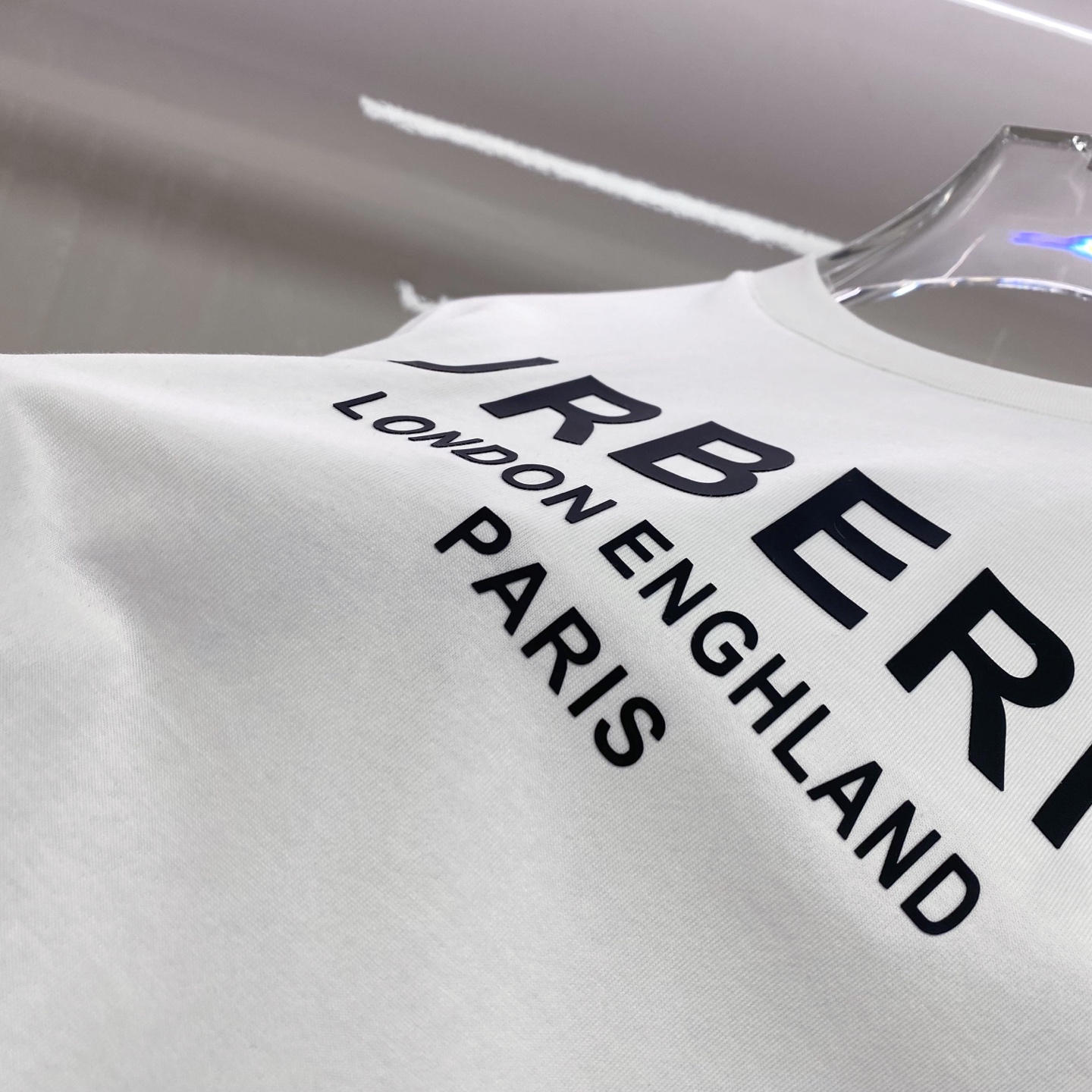 Burberry 巴宝莉 2026ss 春夏新款首发专柜最新款短袖圆领T恤 高端订制 设计前卫时尚！品牌