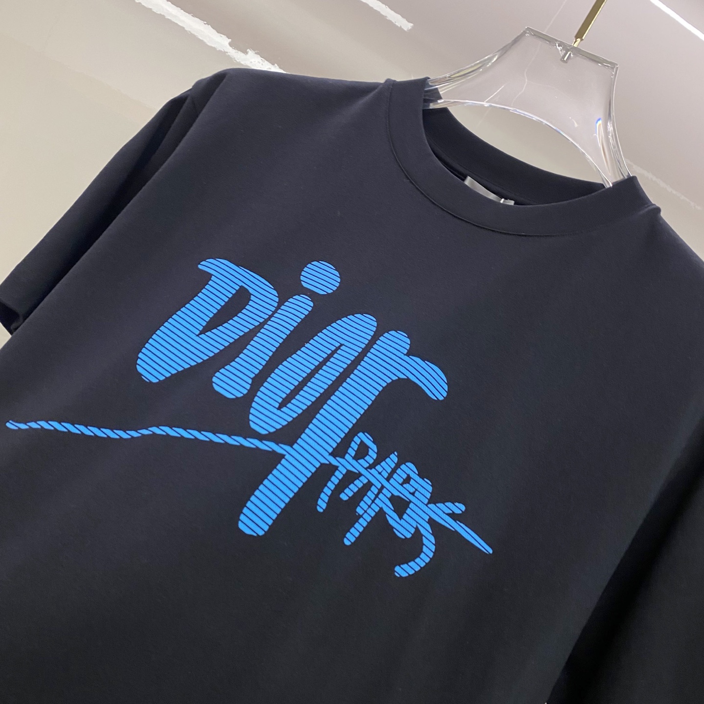 Dior 迪奥 2026ss 春夏新款首发专柜最新款短袖圆领T恤 高端订制 设计前卫时尚！品牌logo重