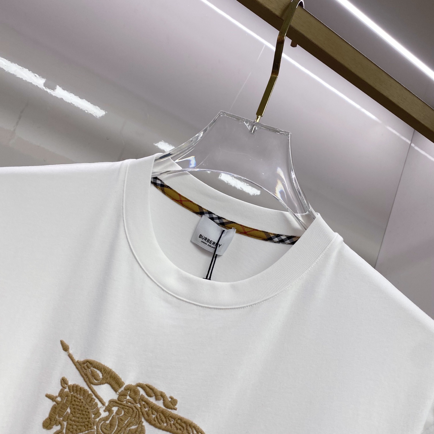 Burberry 巴宝莉 2026ss 春夏新款首发专柜最新款短袖圆领T恤 高端订制 设计前卫时尚！品牌