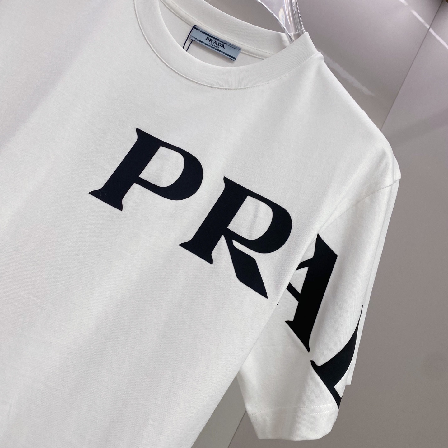 Prada 普拉达 2026ss 春夏新款首发专柜最新款短袖圆领T恤 高端订制 设计前卫时尚！品牌log