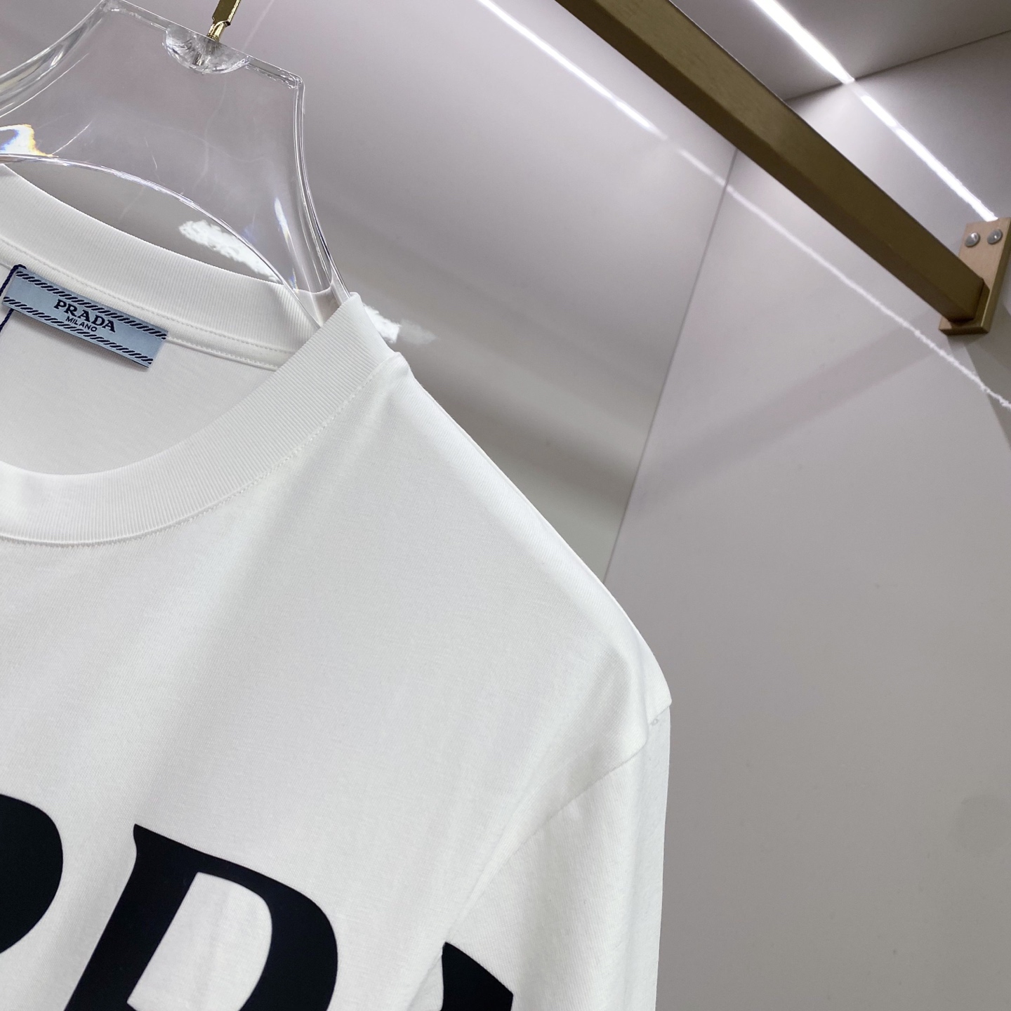 Prada 普拉达 2026ss 春夏新款首发专柜最新款短袖圆领T恤 高端订制 设计前卫时尚！品牌log