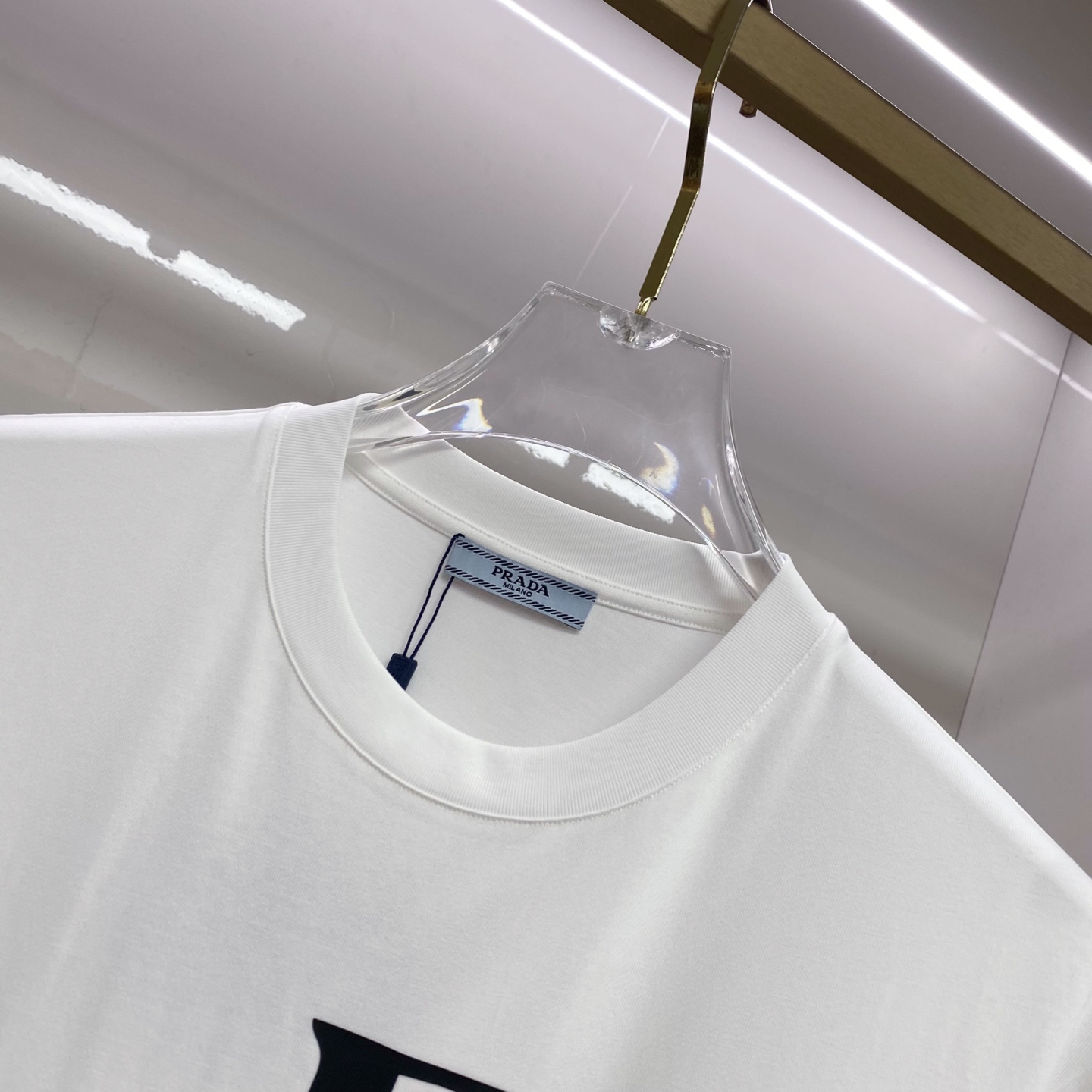 Prada 普拉达 2026ss 春夏新款首发专柜最新款短袖圆领T恤 高端订制 设计前卫时尚！品牌log