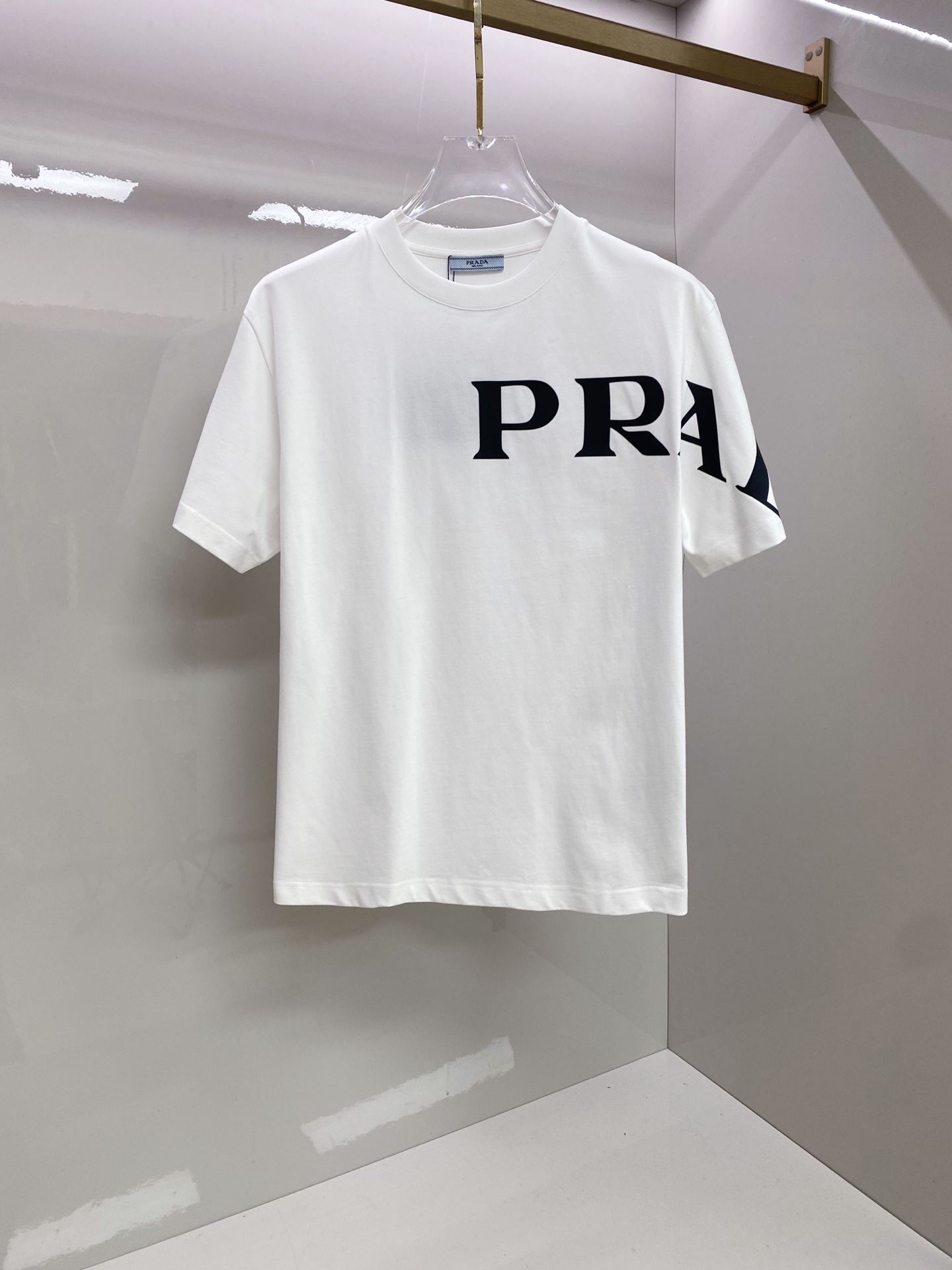 Prada 普拉达 2026ss 春夏新款首发专柜最新款短袖圆领T恤 高端订制 设计前卫时尚！品牌log