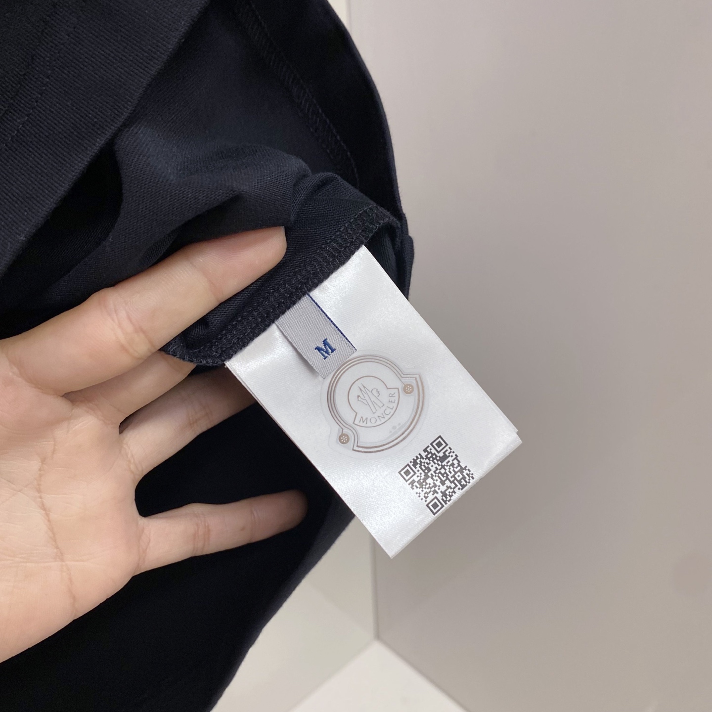 Moncler 蒙口 2026ss 春夏新款首发专柜最新款短袖圆领T恤 高端订制 设计前卫时尚！品牌lo