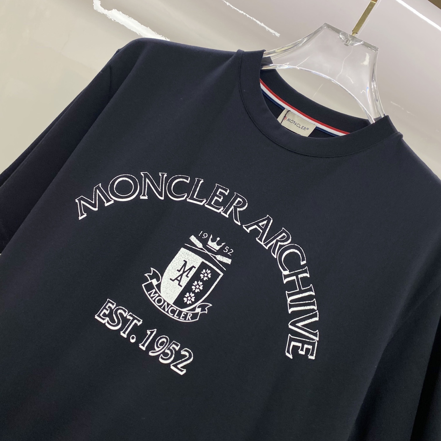Moncler 蒙口 2026ss 春夏新款首发专柜最新款短袖圆领T恤 高端订制 设计前卫时尚！品牌lo