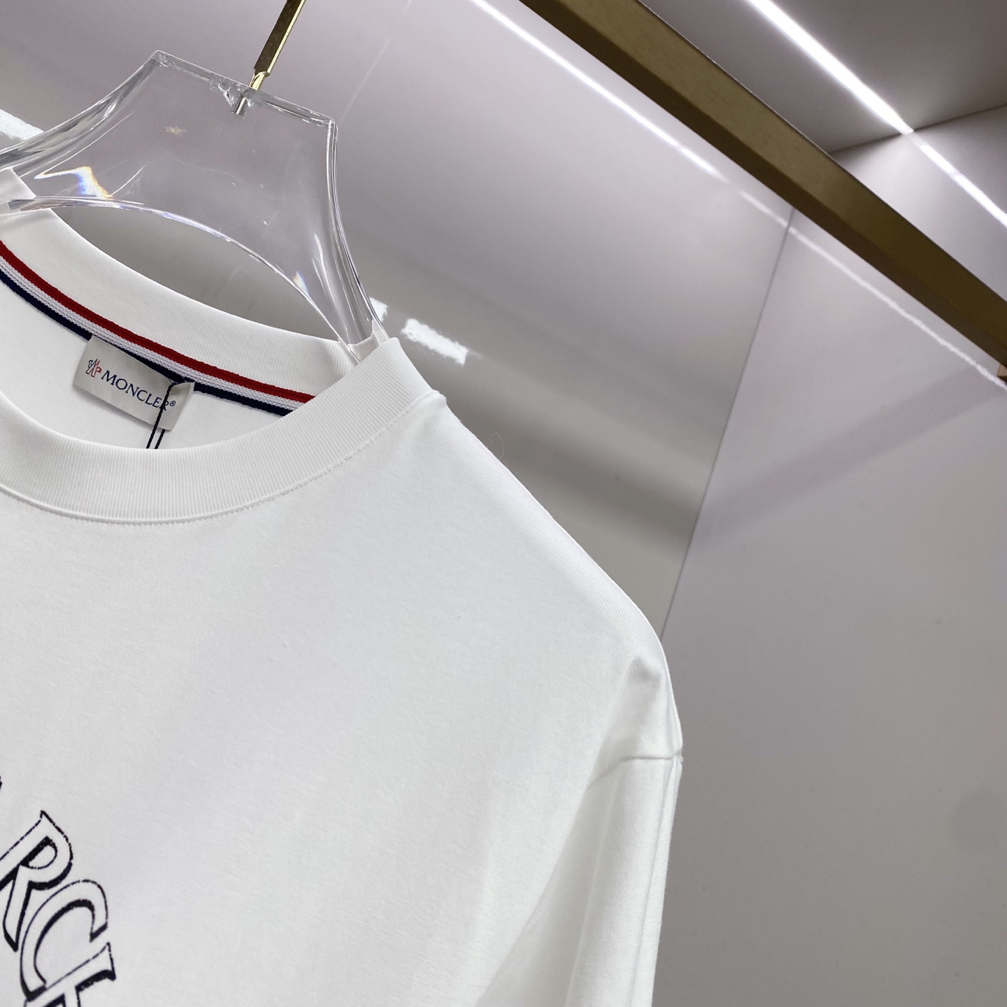 Moncler 蒙口 2026ss 春夏新款首发专柜最新款短袖圆领T恤 高端订制 设计前卫时尚！品牌lo