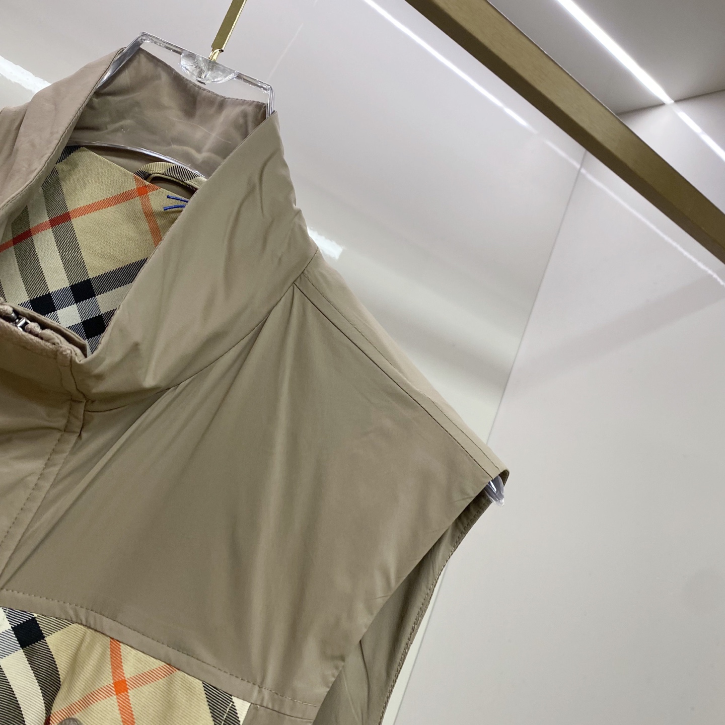 Burberry 巴宝莉马甲 2026SS春季新款马甲夹克外套最新设计款 秀场新品‼品相非常完美，三标齐