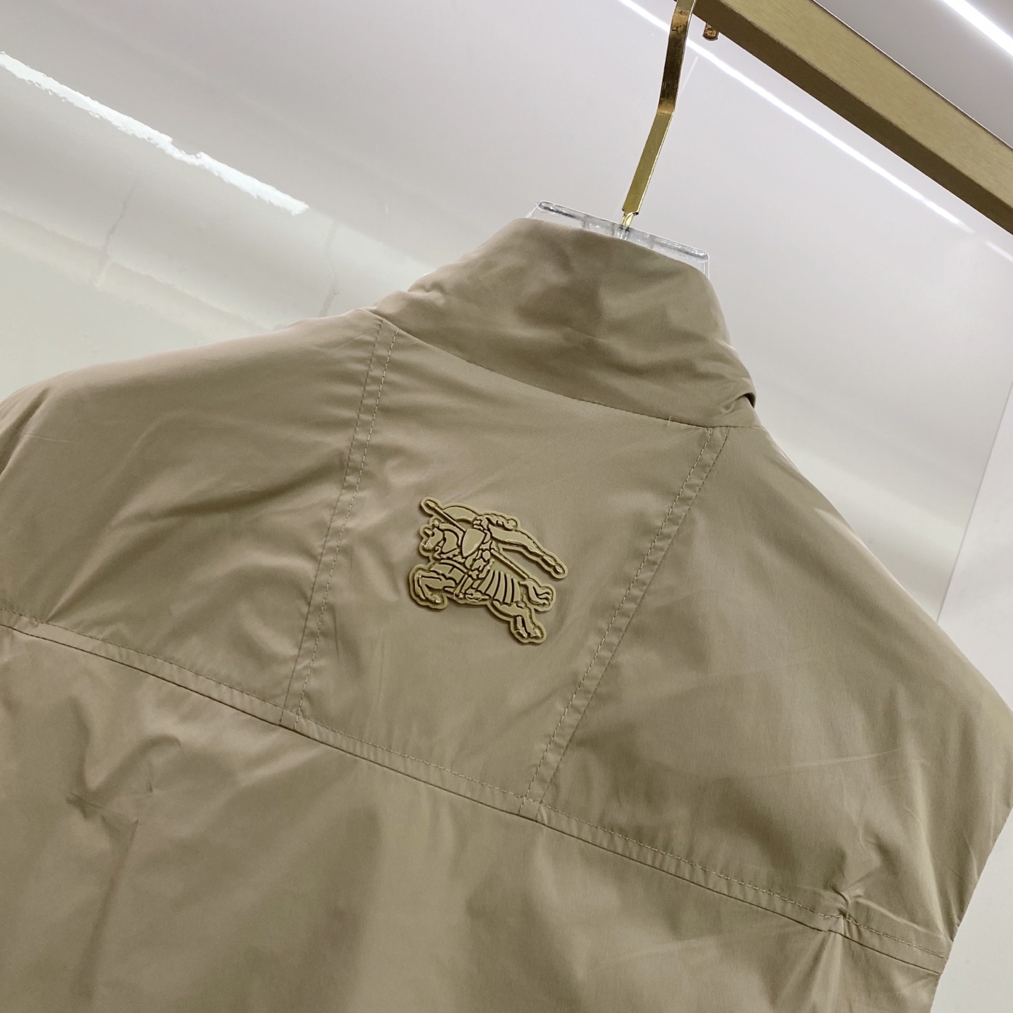 Burberry 巴宝莉马甲 2026SS春季新款马甲夹克外套最新设计款 秀场新品‼品相非常完美，三标齐