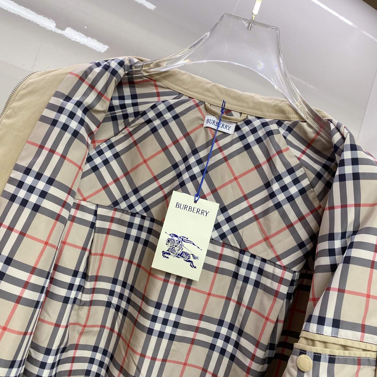 Burberry 巴宝莉 2026ss春季新款夹克外套全高端版本！高定专柜面料辅料，透气舒适度高，细节无