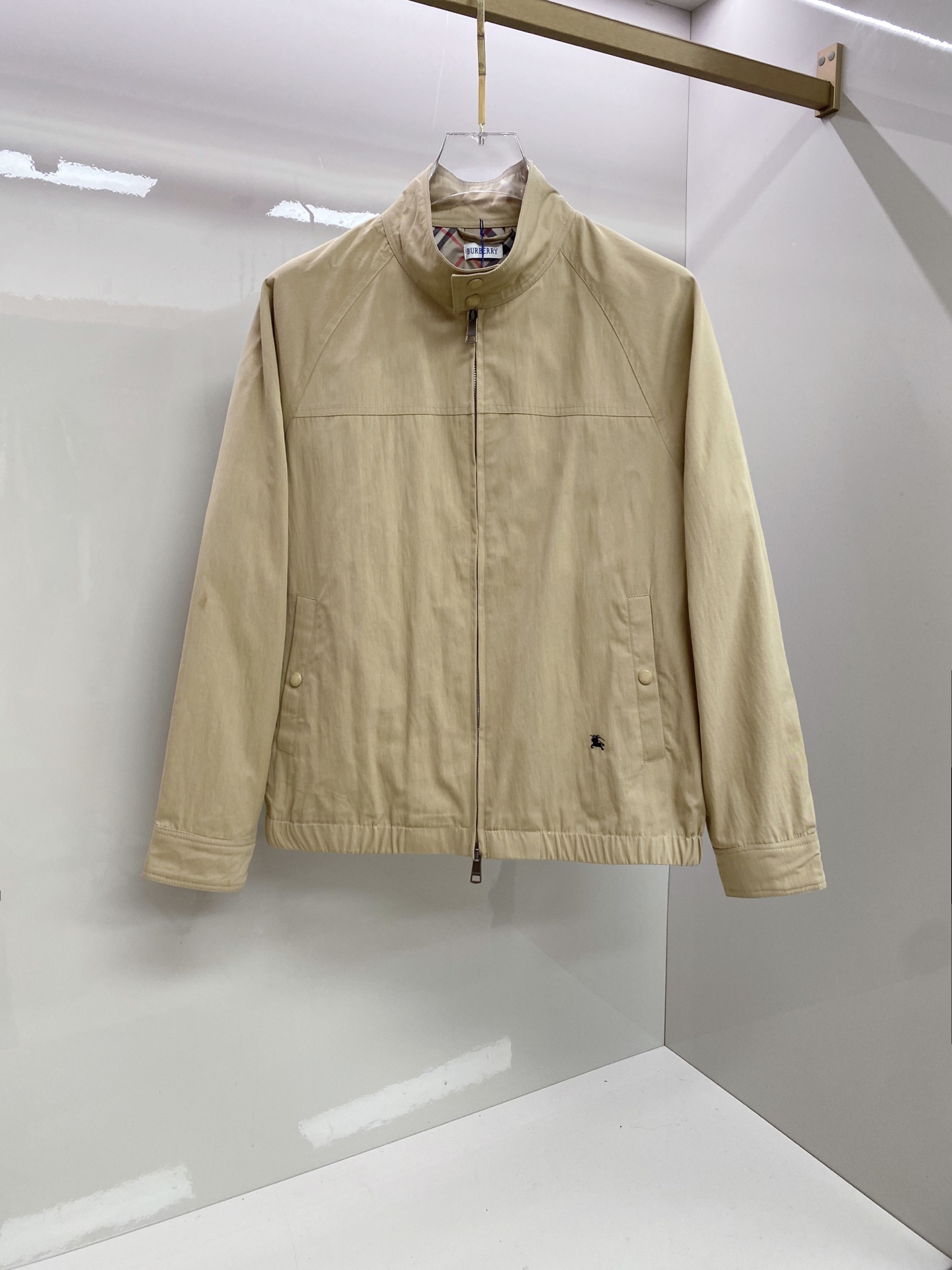 Burberry 巴宝莉 2026ss春季新款夹克外套全高端版本！高定专柜面料辅料，透气舒适度高，细节无