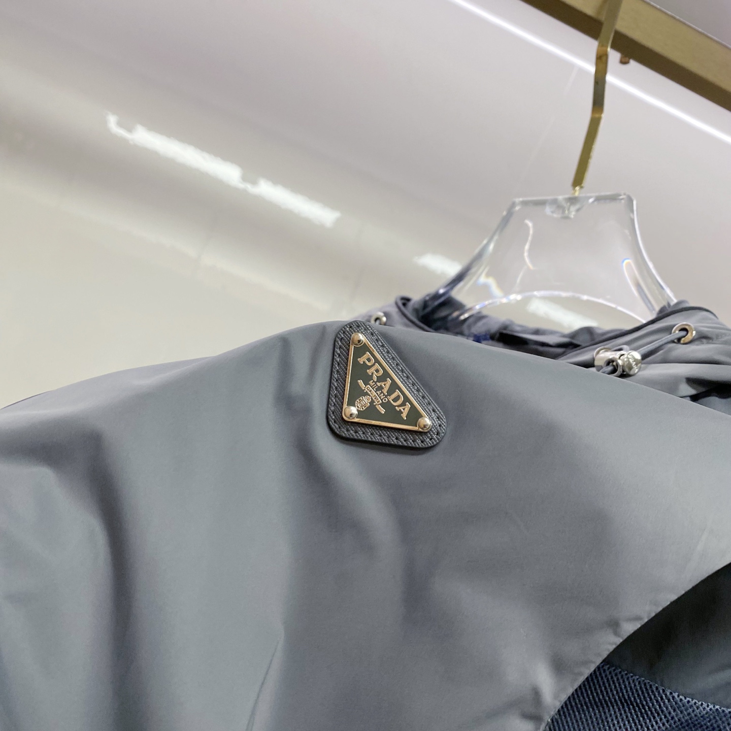 Prada 普拉达马甲 2026ss春季新款马甲夹克外套最新设计款 秀场新品‼品相非常完美，三标齐全色泽