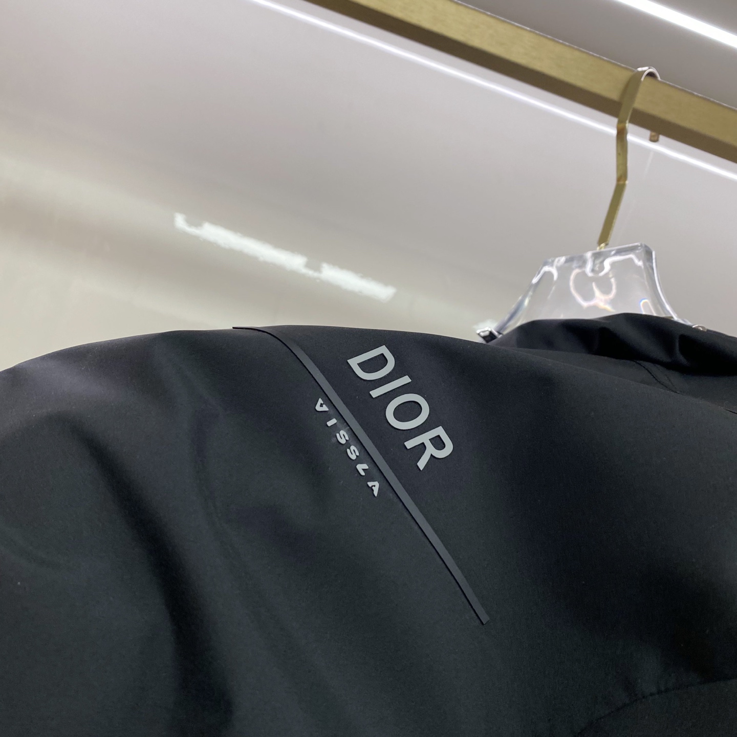 Dior 迪奥 2026ss春季新款连帽夹克外套全高端版本！高定专柜面料辅料，透气舒适度高，细节无可挑剔