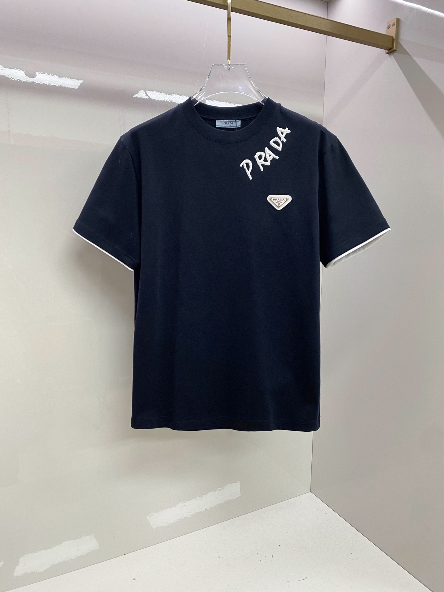 Prada 普拉达 2026ss 春夏新款首发专柜最新款短袖圆领T恤 高端订制 设计前卫时尚！品牌log