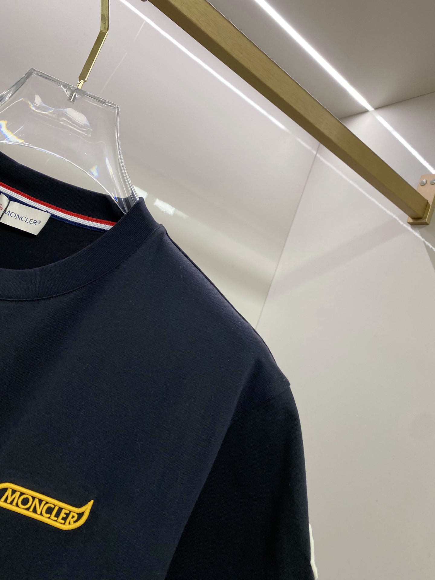 Moncler 蒙口 2026ss 春夏新款首发专柜最新款短袖圆领T恤 高端订制 设计前卫时尚！品牌lo