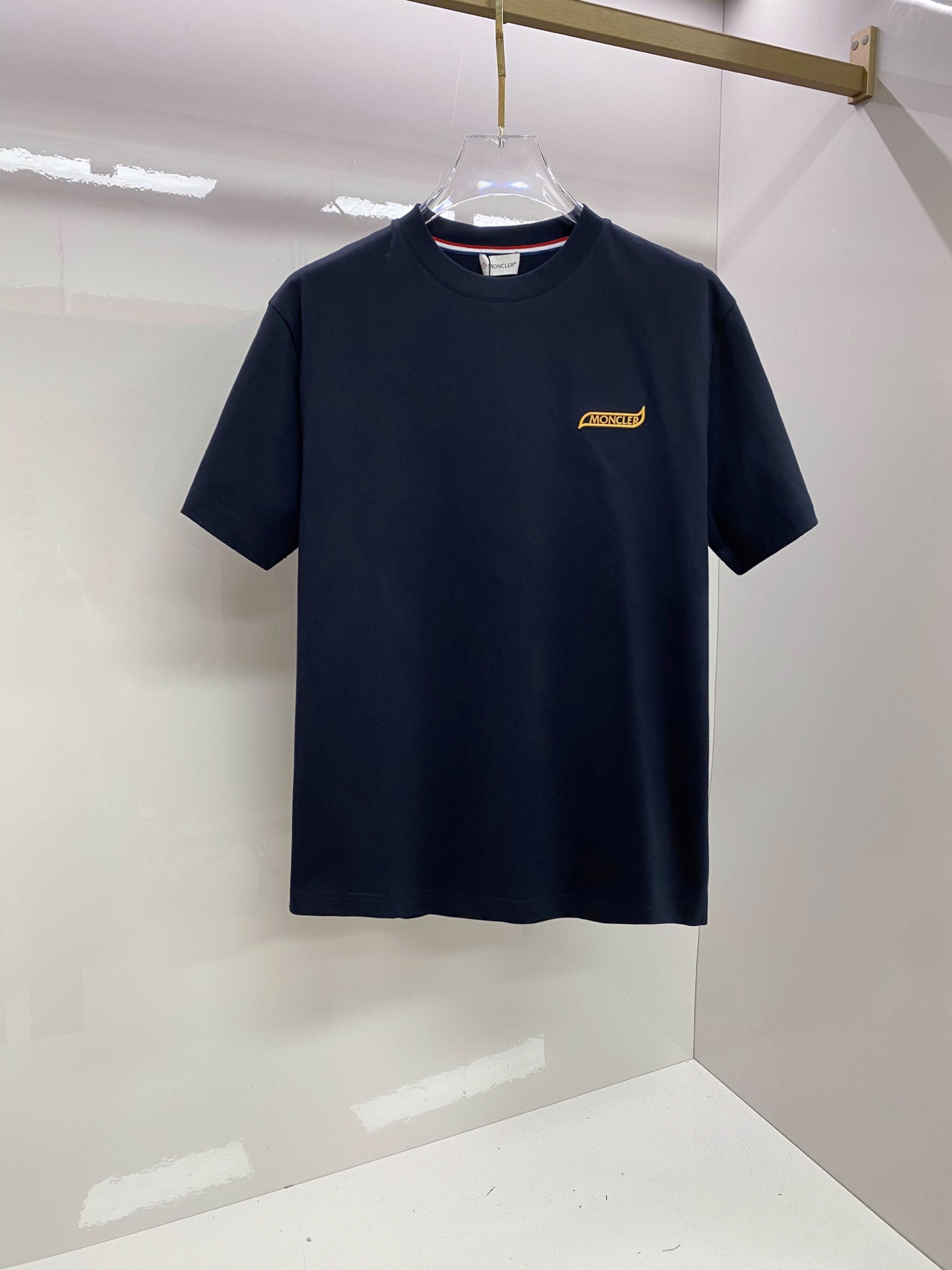 Moncler 蒙口 2026ss 春夏新款首发专柜最新款短袖圆领T恤 高端订制 设计前卫时尚！品牌lo