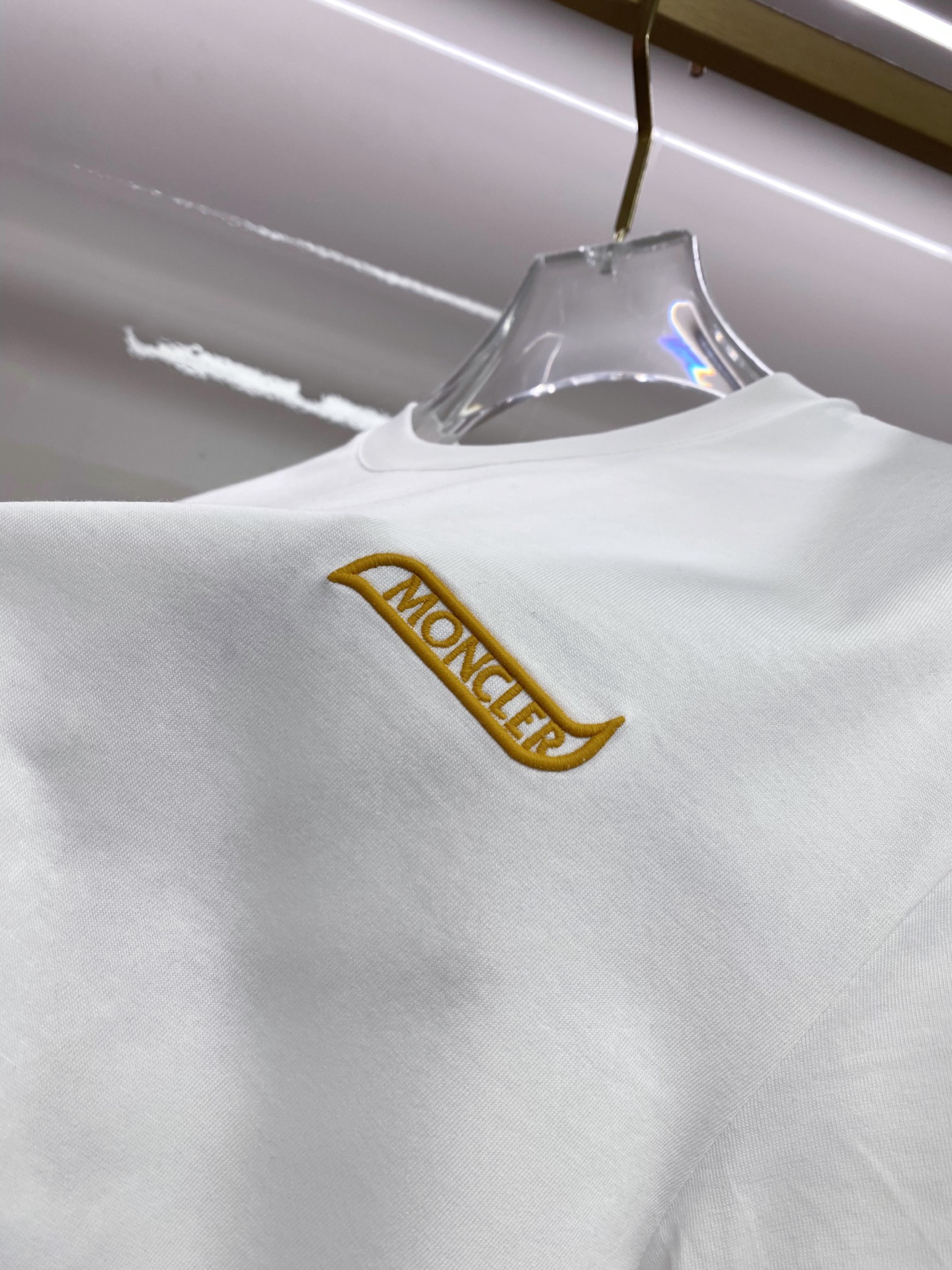 Moncler 蒙口 2026ss 春夏新款首发专柜最新款短袖圆领T恤 高端订制 设计前卫时尚！品牌lo