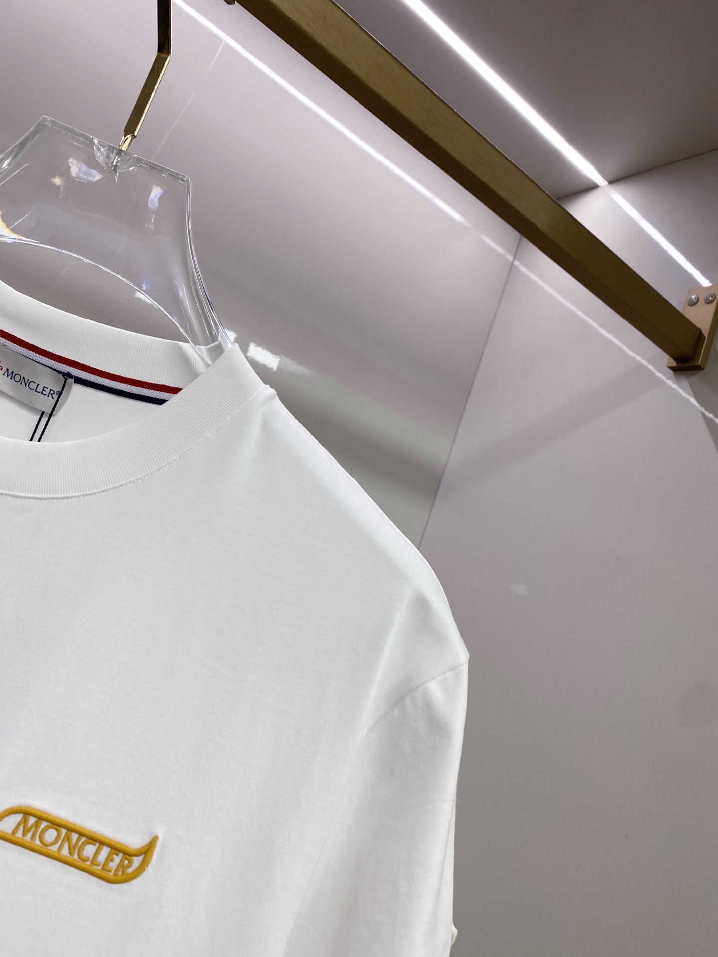 Moncler 蒙口 2026ss 春夏新款首发专柜最新款短袖圆领T恤 高端订制 设计前卫时尚！品牌lo