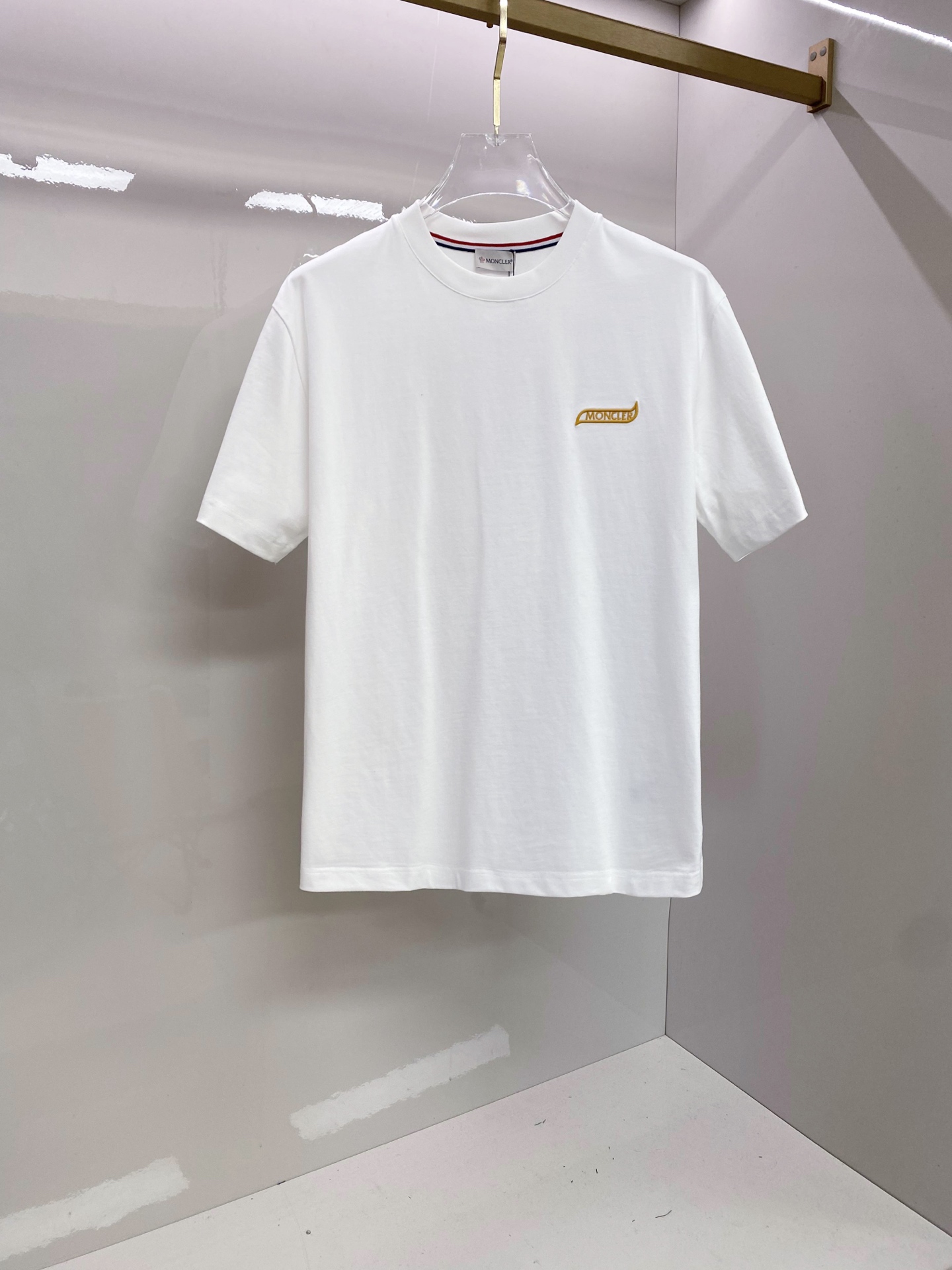 Moncler 蒙口 2026ss 春夏新款首发专柜最新款短袖圆领T恤 高端订制 设计前卫时尚！品牌lo