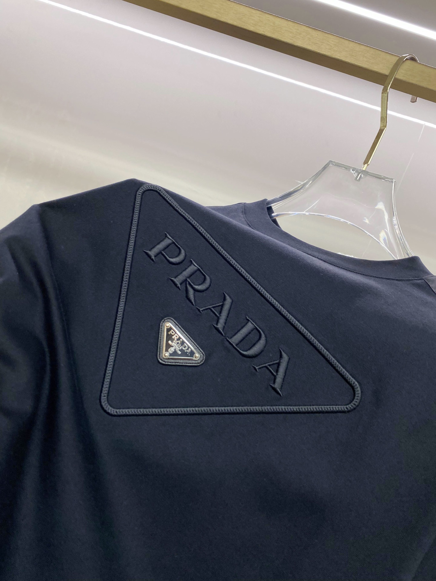 Prada 普拉达 2026ss 春夏新款首发专柜最新款短袖圆领T恤 高端订制 设计前卫时尚！品牌log