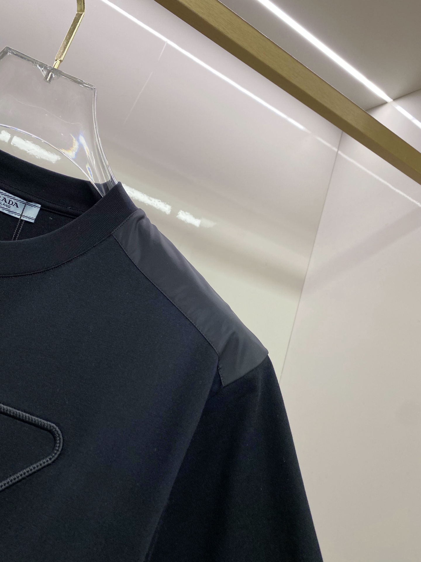 Prada 普拉达 2026ss 春夏新款首发专柜最新款短袖圆领T恤 高端订制 设计前卫时尚！品牌log
