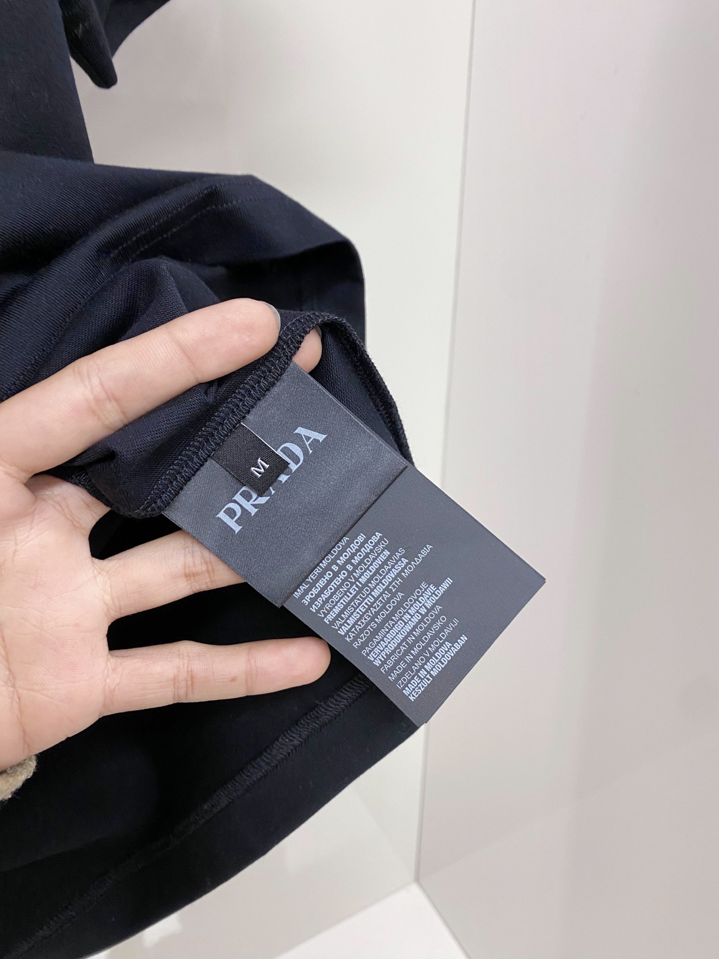 Prada 普拉达 2026ss 春夏新款首发专柜最新款短袖圆领T恤 高端订制 设计前卫时尚！品牌log