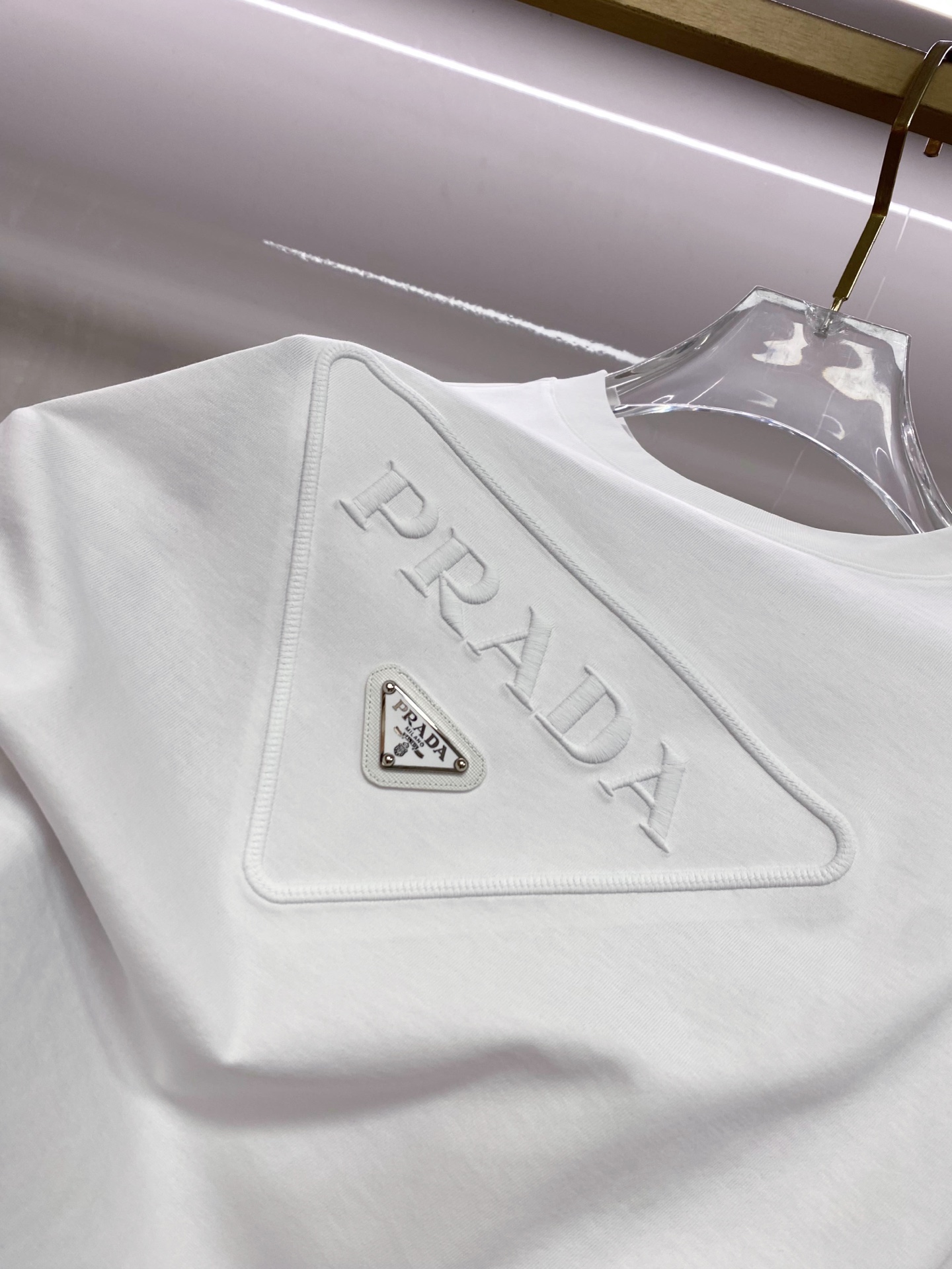 Prada 普拉达 2026ss 春夏新款首发专柜最新款短袖圆领T恤 高端订制 设计前卫时尚！品牌log