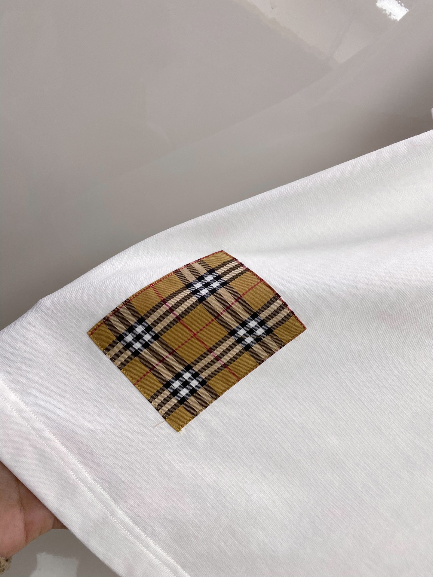 Burberry 巴宝莉 2026ss 春夏新款首发专柜最新款短袖圆领T恤 高端订制 设计前卫时尚！品牌