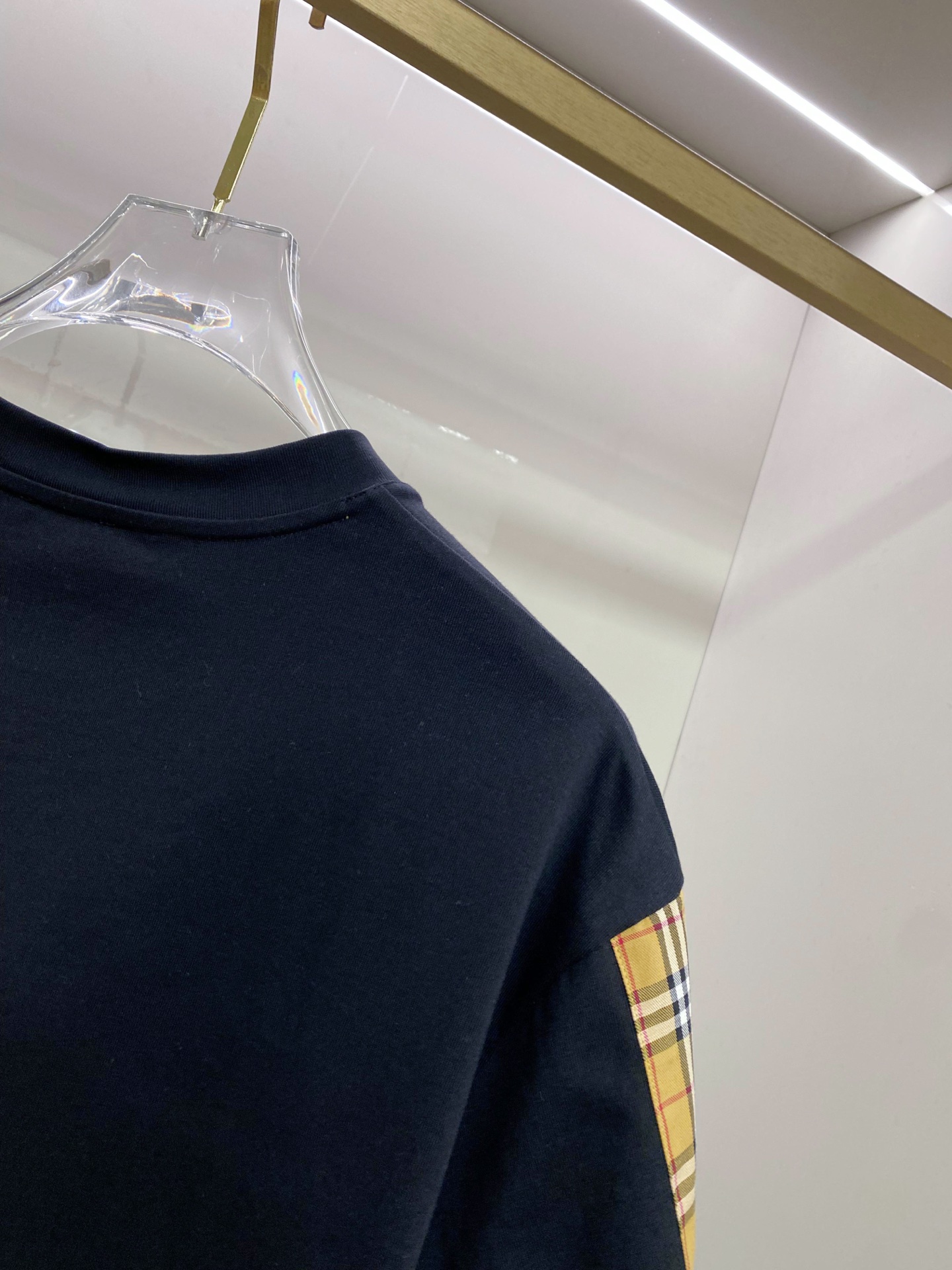 Burberry 巴宝莉 2026ss 春夏新款首发专柜最新款短袖圆领T恤 高端订制 设计前卫时尚！品牌