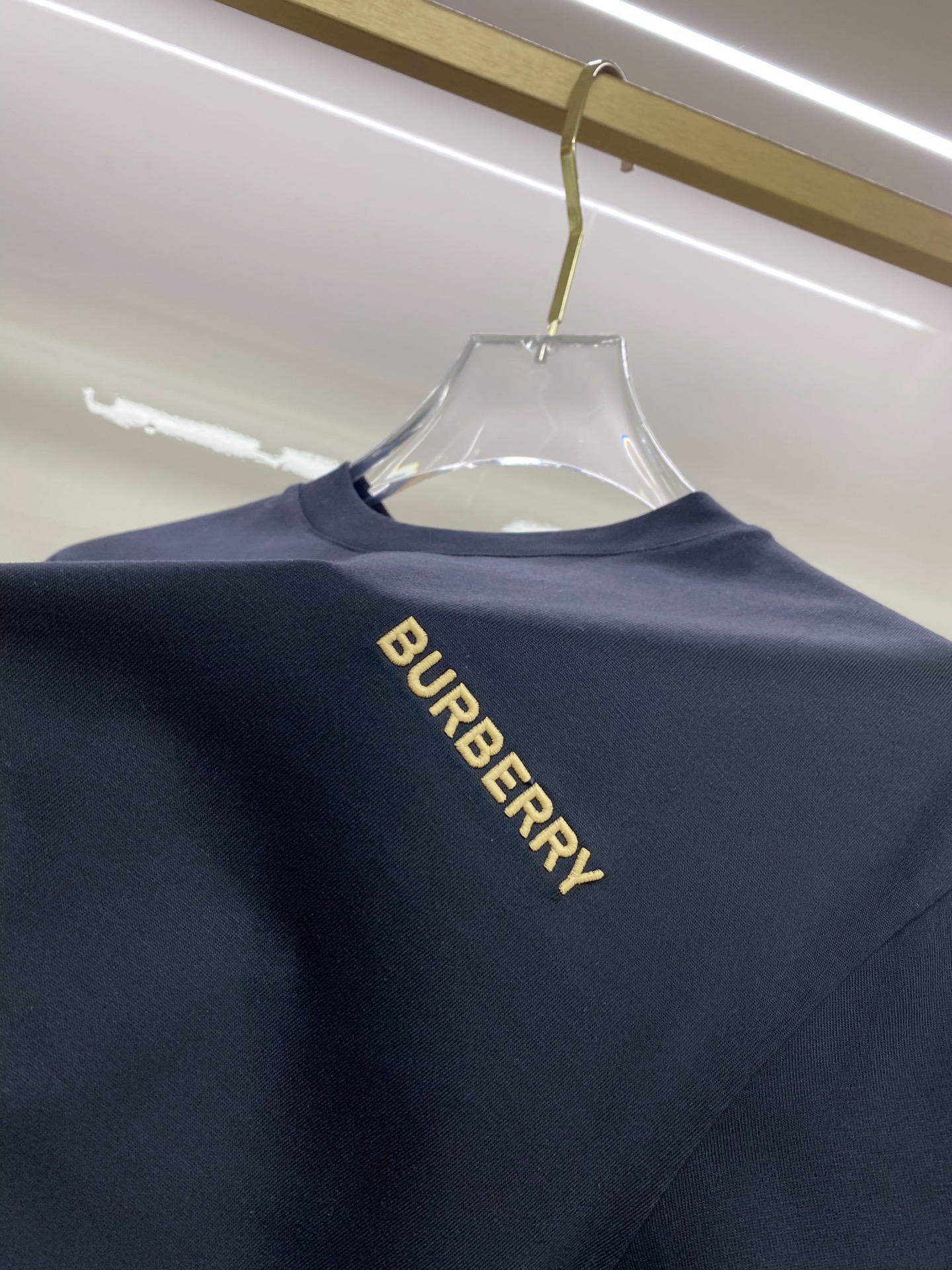 Burberry 巴宝莉 2026ss 春夏新款首发专柜最新款短袖圆领T恤 高端订制 设计前卫时尚！品牌