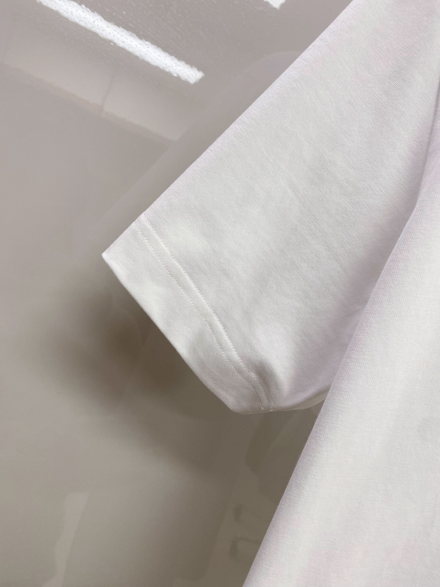 Burberry 巴宝莉 2026ss 春夏新款首发专柜最新款短袖圆领T恤 高端订制 设计前卫时尚！品牌