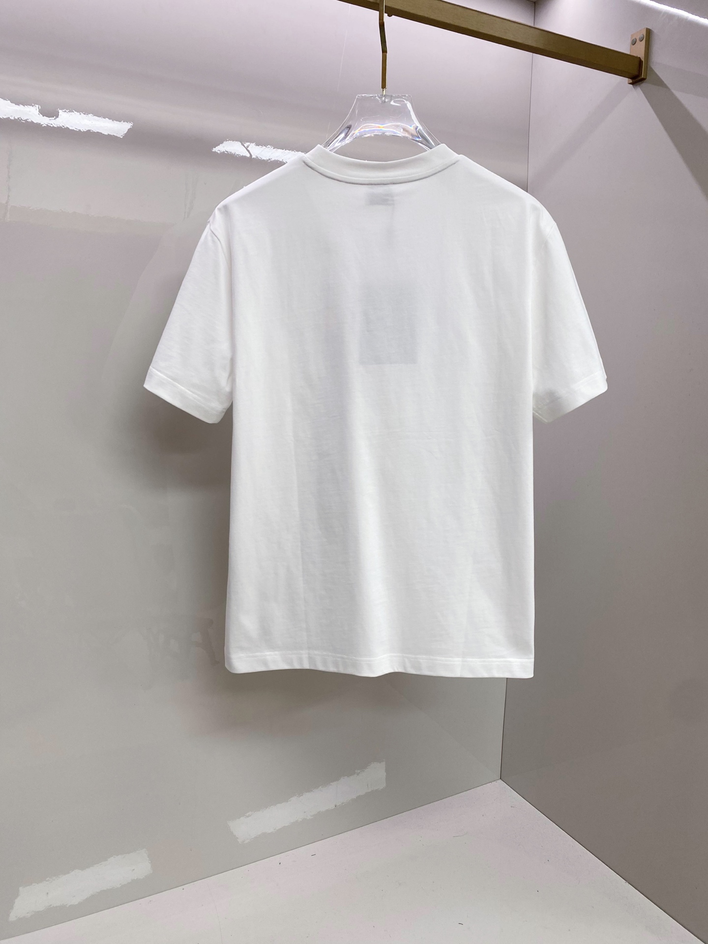 Burberry 巴宝莉 2026ss 春夏新款首发专柜最新款短袖圆领T恤 高端订制 设计前卫时尚！品牌