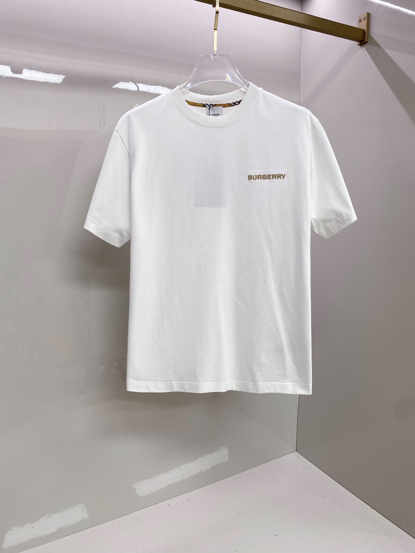 Burberry 巴宝莉 2026ss 春夏新款首发专柜最新款短袖圆领T恤 高端订制 设计前卫时尚！品牌