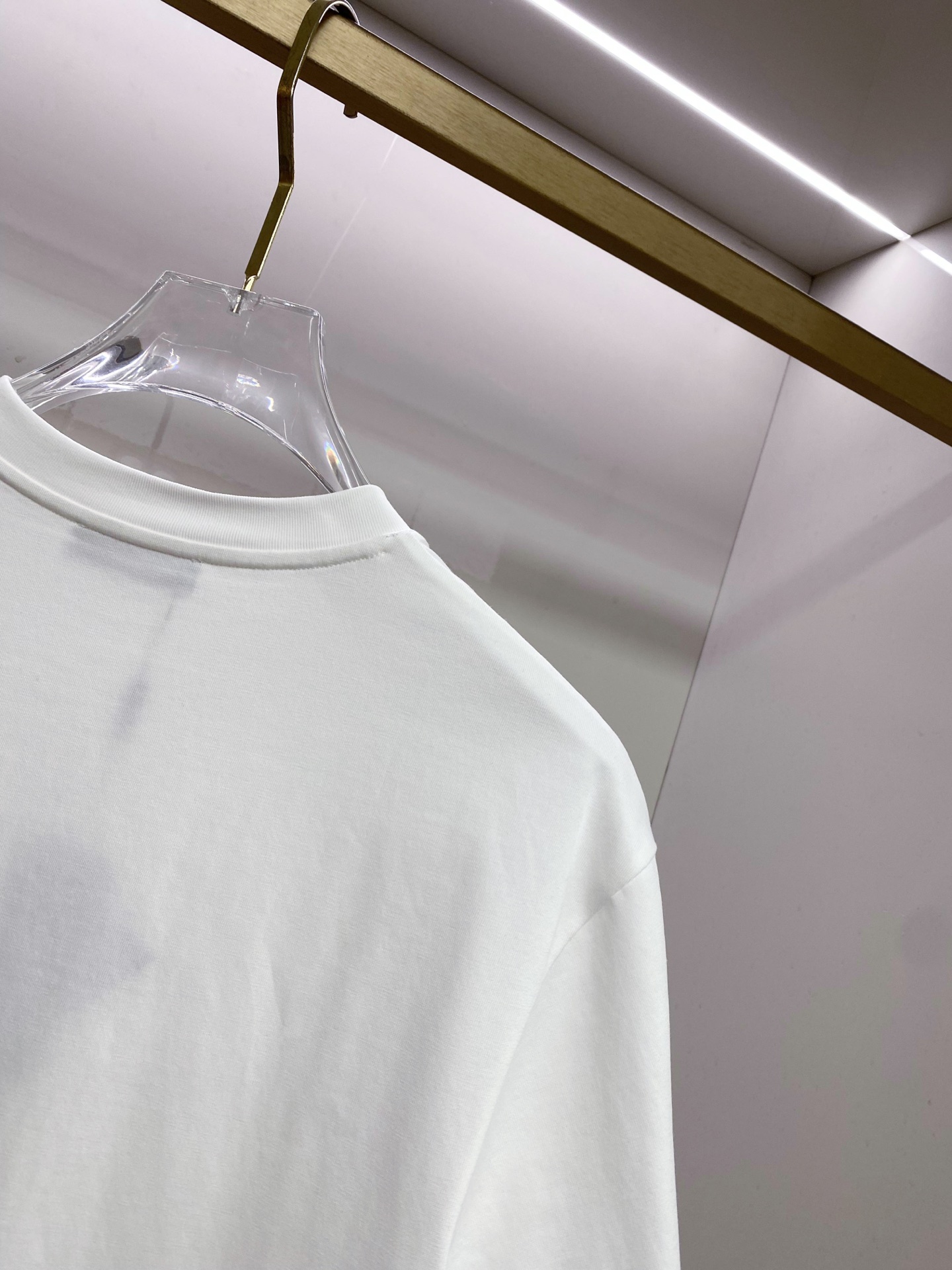 Prada 普拉达 2026ss 春夏新款首发专柜最新款短袖圆领T恤 高端订制 设计前卫时尚！品牌log