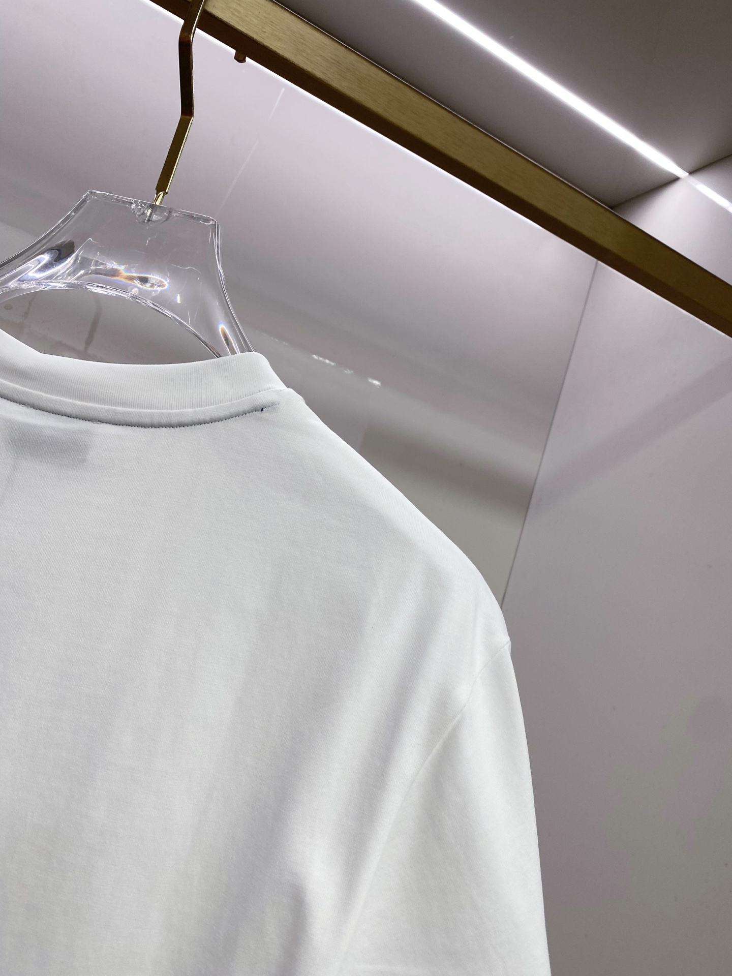 Moncler 蒙口 2026ss 春夏新款首发专柜最新款短袖圆领T恤 高端订制 设计前卫时尚！品牌lo