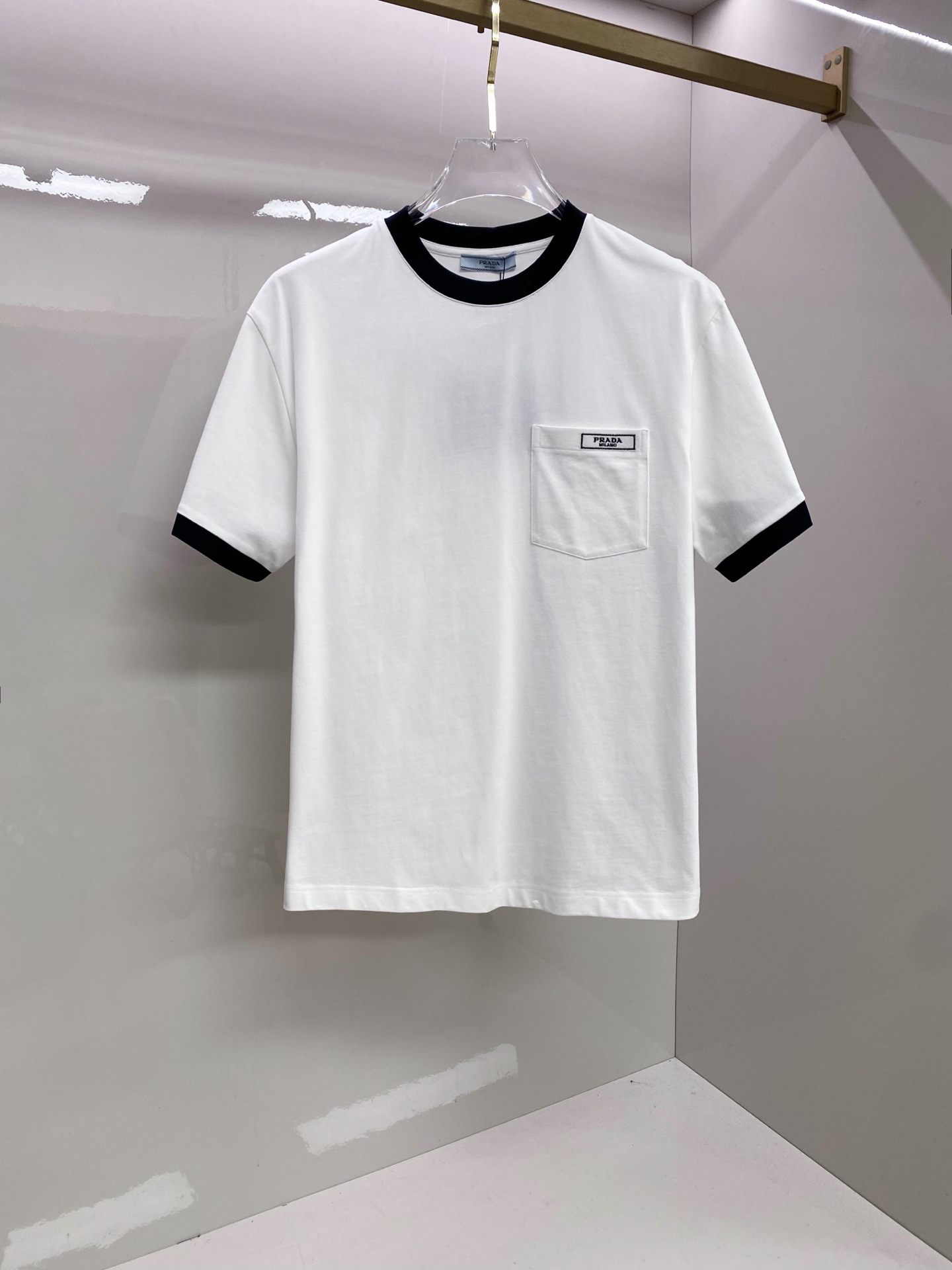 Prada 普拉达 2026ss 春夏新款首发专柜最新款短袖圆领T恤 高端订制 设计前卫时尚！品牌log