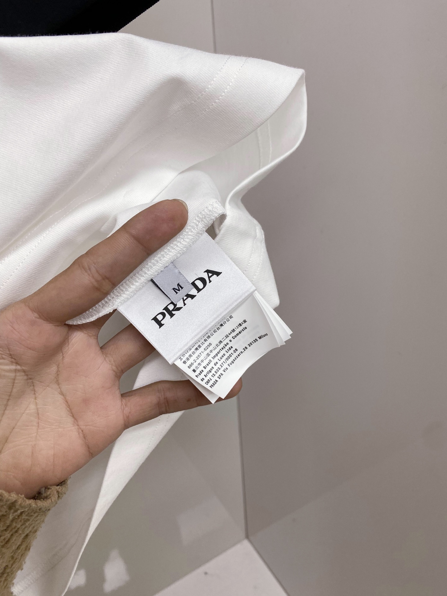 Prada 普拉达 2026ss 春夏新款首发专柜最新款短袖圆领T恤 高端订制 设计前卫时尚！品牌log