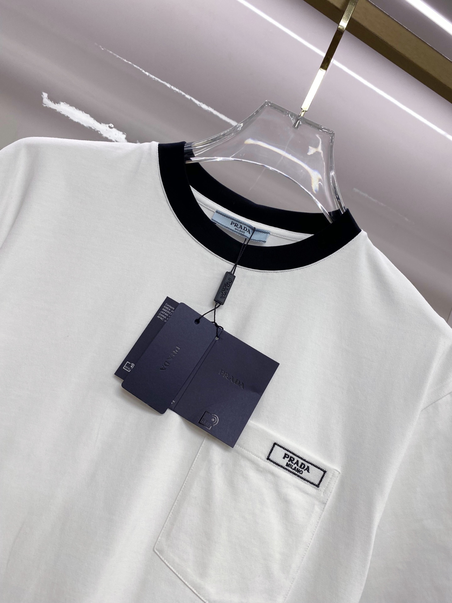 Prada 普拉达 2026ss 春夏新款首发专柜最新款短袖圆领T恤 高端订制 设计前卫时尚！品牌log