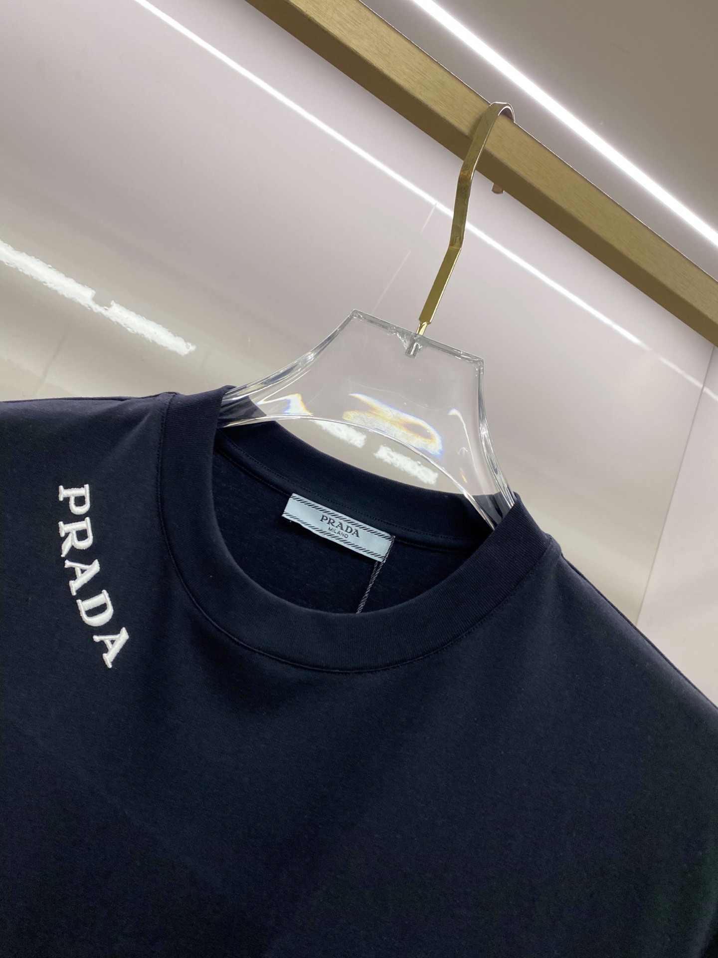 Prada 普拉达 2026ss 春夏新款首发专柜最新款短袖圆领T恤 高端订制 设计前卫时尚！品牌log