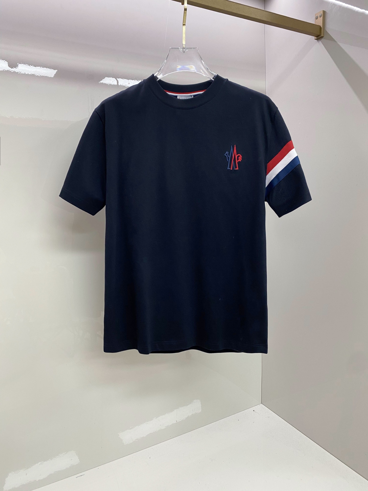 Moncler 蒙口 2026ss 春夏新款首发专柜最新款短袖圆领T恤 高端订制 设计前卫时尚！品牌lo