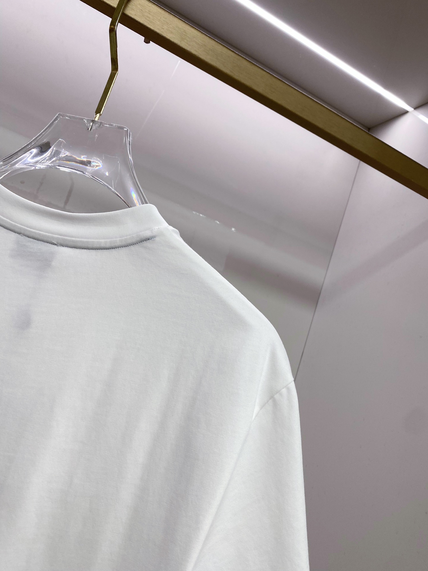 Moncler 蒙口 2026ss 春夏新款首发专柜最新款短袖圆领T恤 高端订制 设计前卫时尚！品牌lo