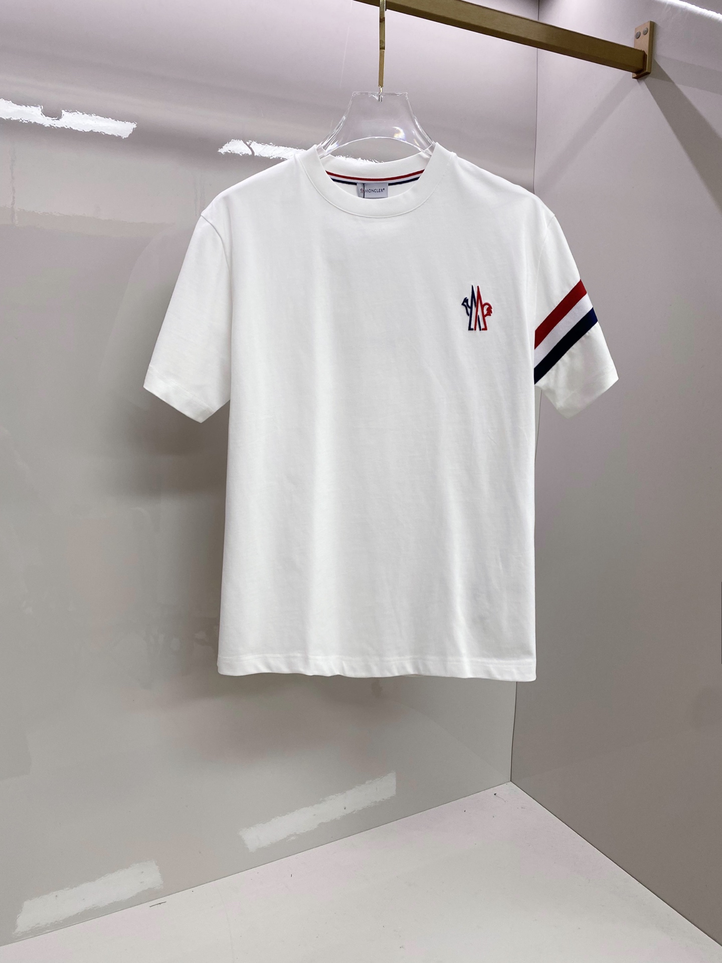 Moncler 蒙口 2026ss 春夏新款首发专柜最新款短袖圆领T恤 高端订制 设计前卫时尚！品牌lo