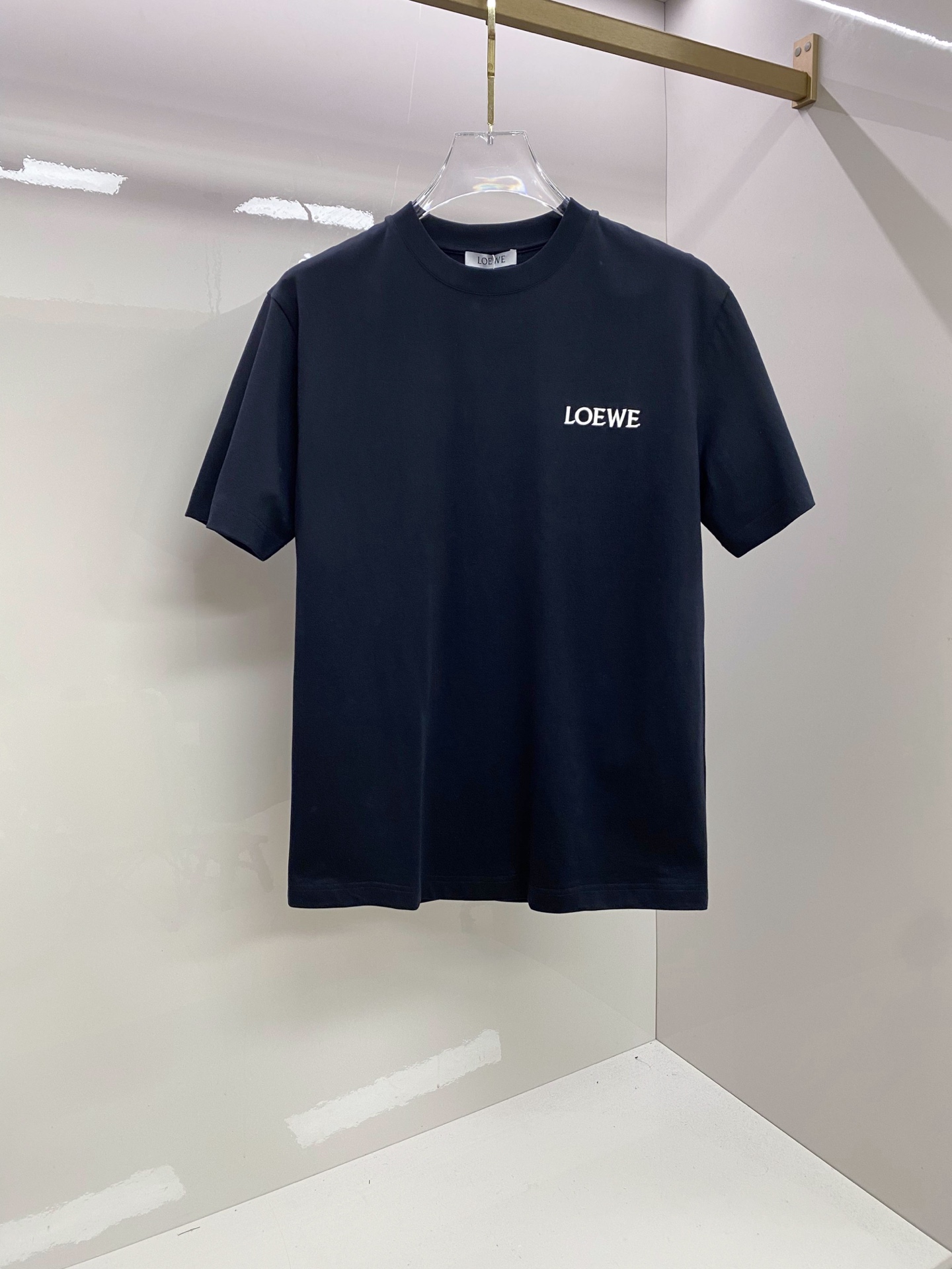 Loewe 罗意威 2026ss 春夏新款首发专柜最新款短袖圆领T恤 高端订制 设计前卫时尚！品牌log