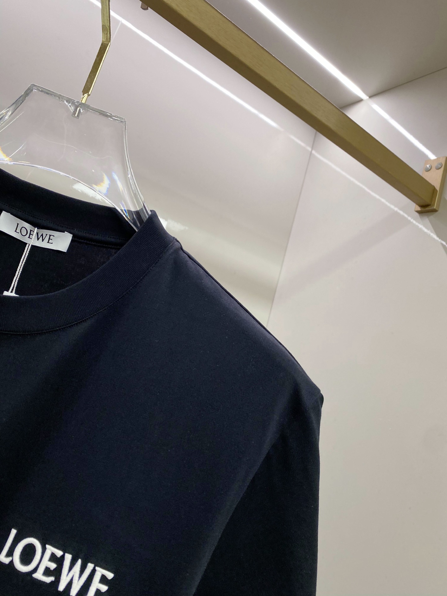 Loewe 罗意威 2026ss 春夏新款首发专柜最新款短袖圆领T恤 高端订制 设计前卫时尚！品牌log