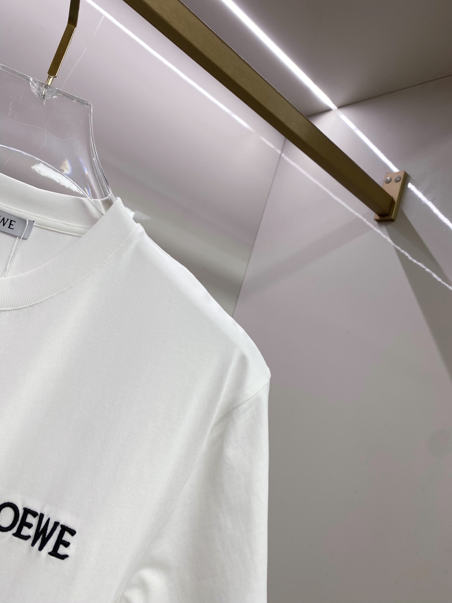 Loewe 罗意威 2026ss 春夏新款首发专柜最新款短袖圆领T恤 高端订制 设计前卫时尚！品牌log