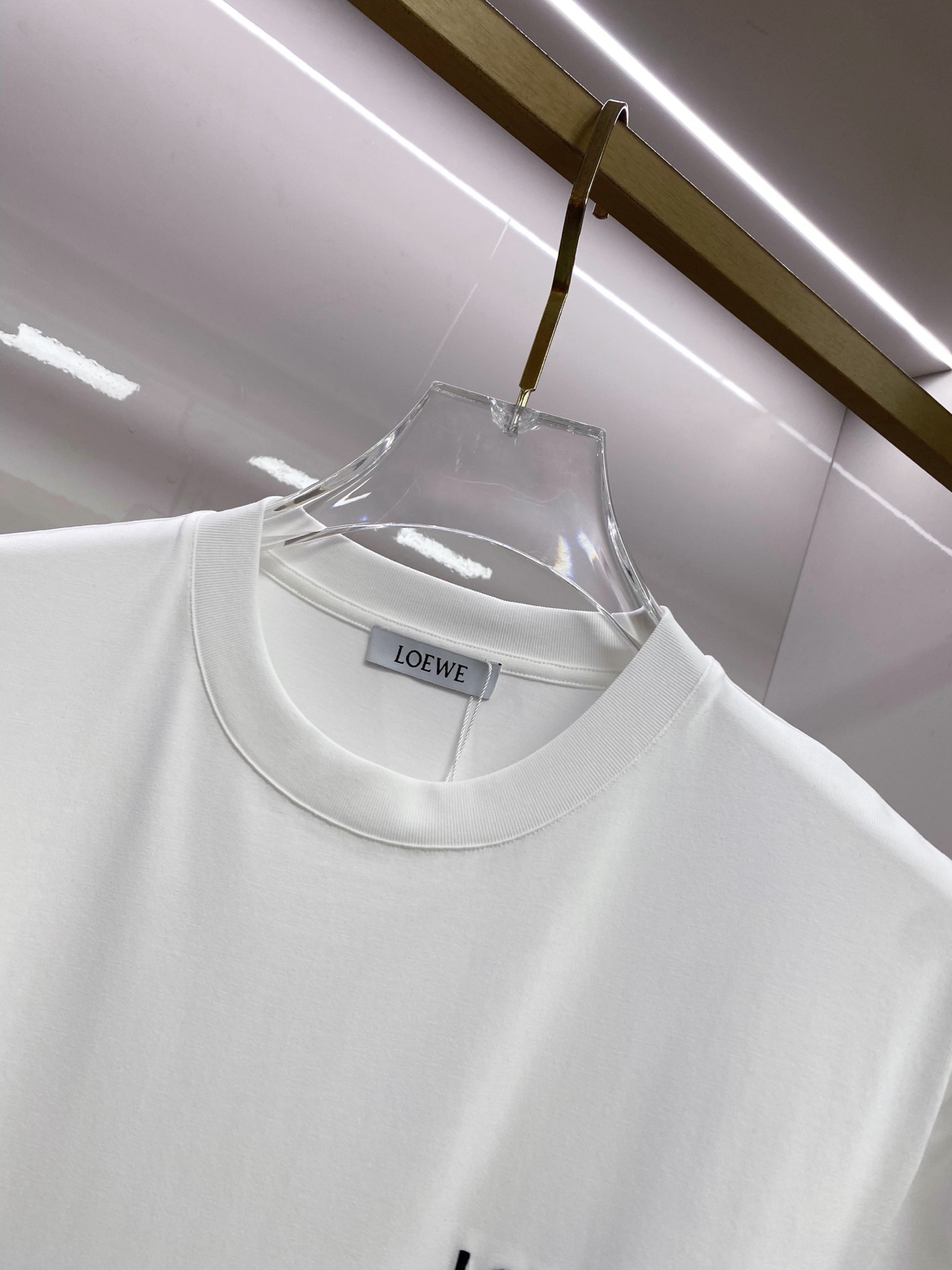 Loewe 罗意威 2026ss 春夏新款首发专柜最新款短袖圆领T恤 高端订制 设计前卫时尚！品牌log