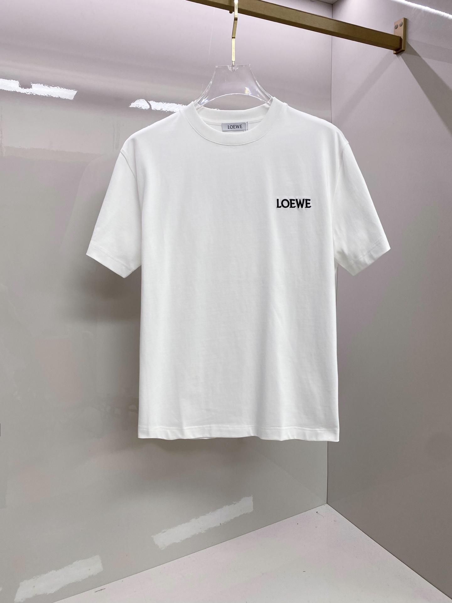 Loewe 罗意威 2026ss 春夏新款首发专柜最新款短袖圆领T恤 高端订制 设计前卫时尚！品牌log