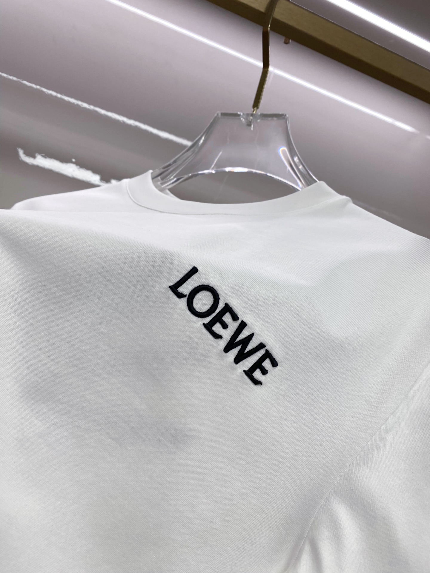 Loewe 罗意威 2026ss 春夏新款首发专柜最新款短袖圆领T恤 高端订制 设计前卫时尚！品牌log