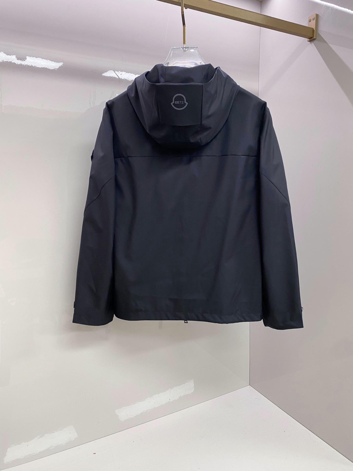 Moncler 蒙口 2026ss春季新款连帽夹克外套全高端版本！高定专柜面料辅料，透气舒适度高，细节无