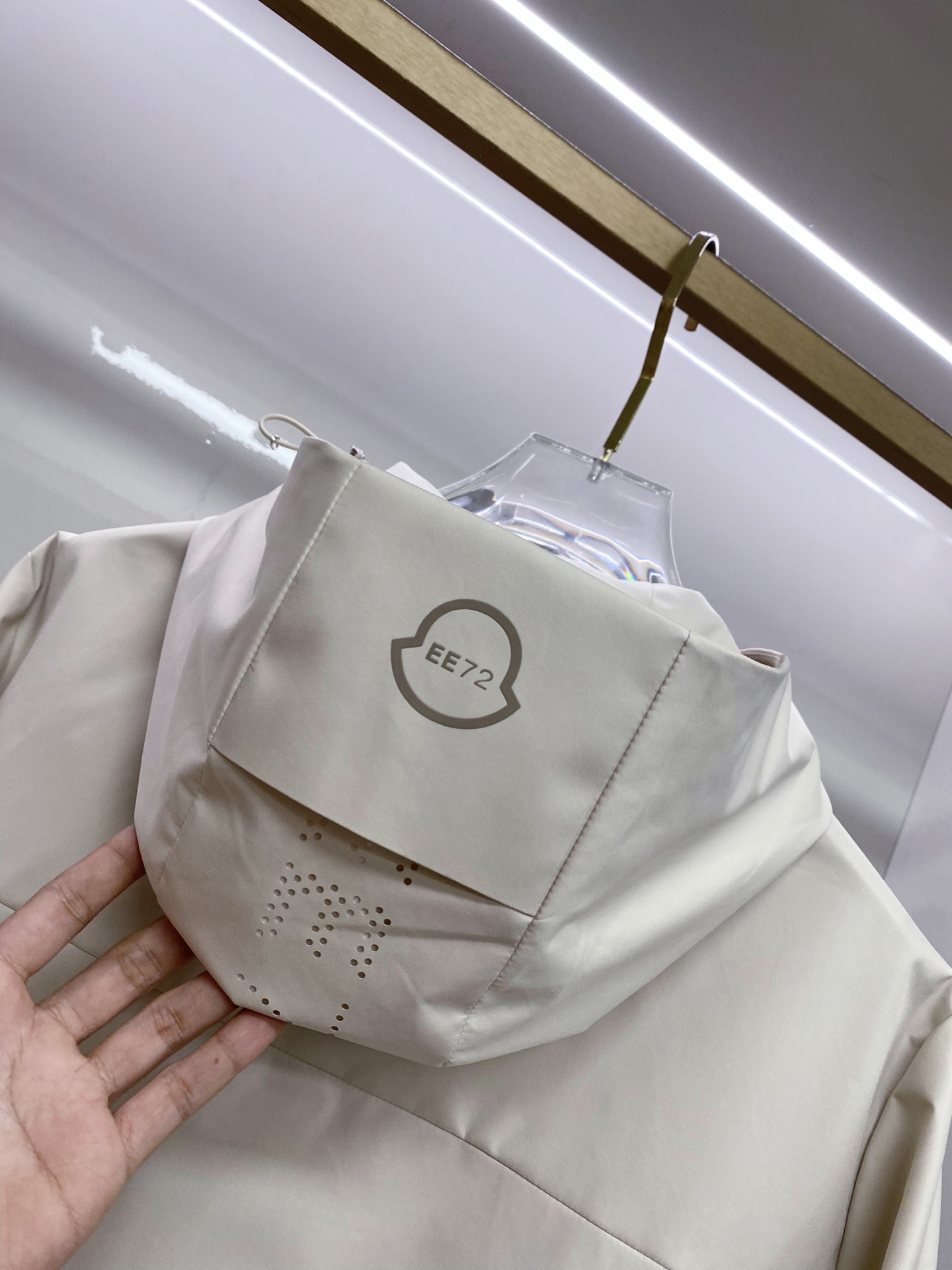 Moncler 蒙口 2026ss春季新款连帽夹克外套全高端版本！高定专柜面料辅料，透气舒适度高，细节无